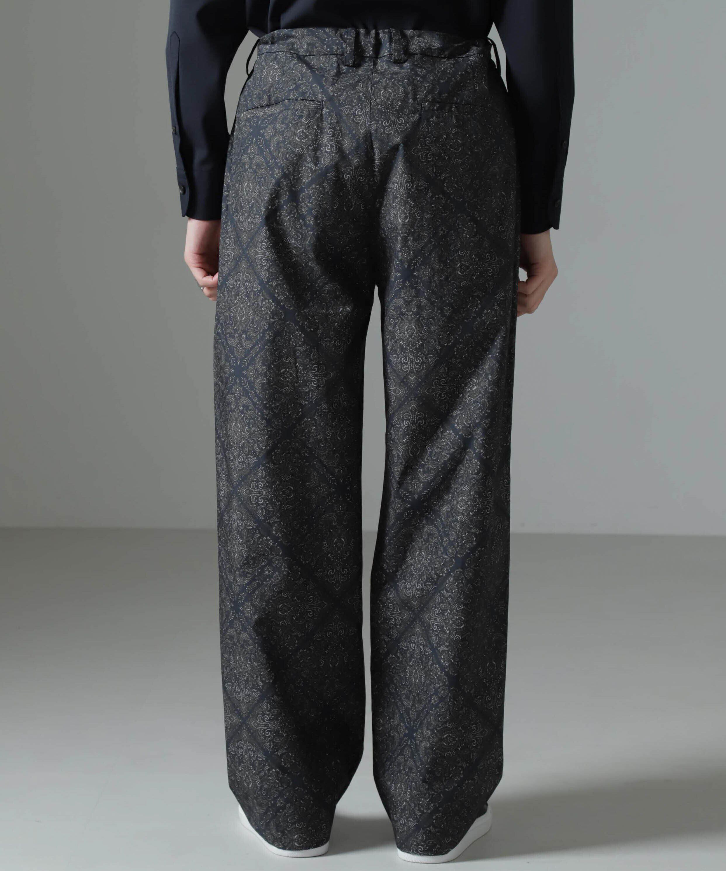 nano･universe「オリジナルパターンイージーパンツ」|チノ|