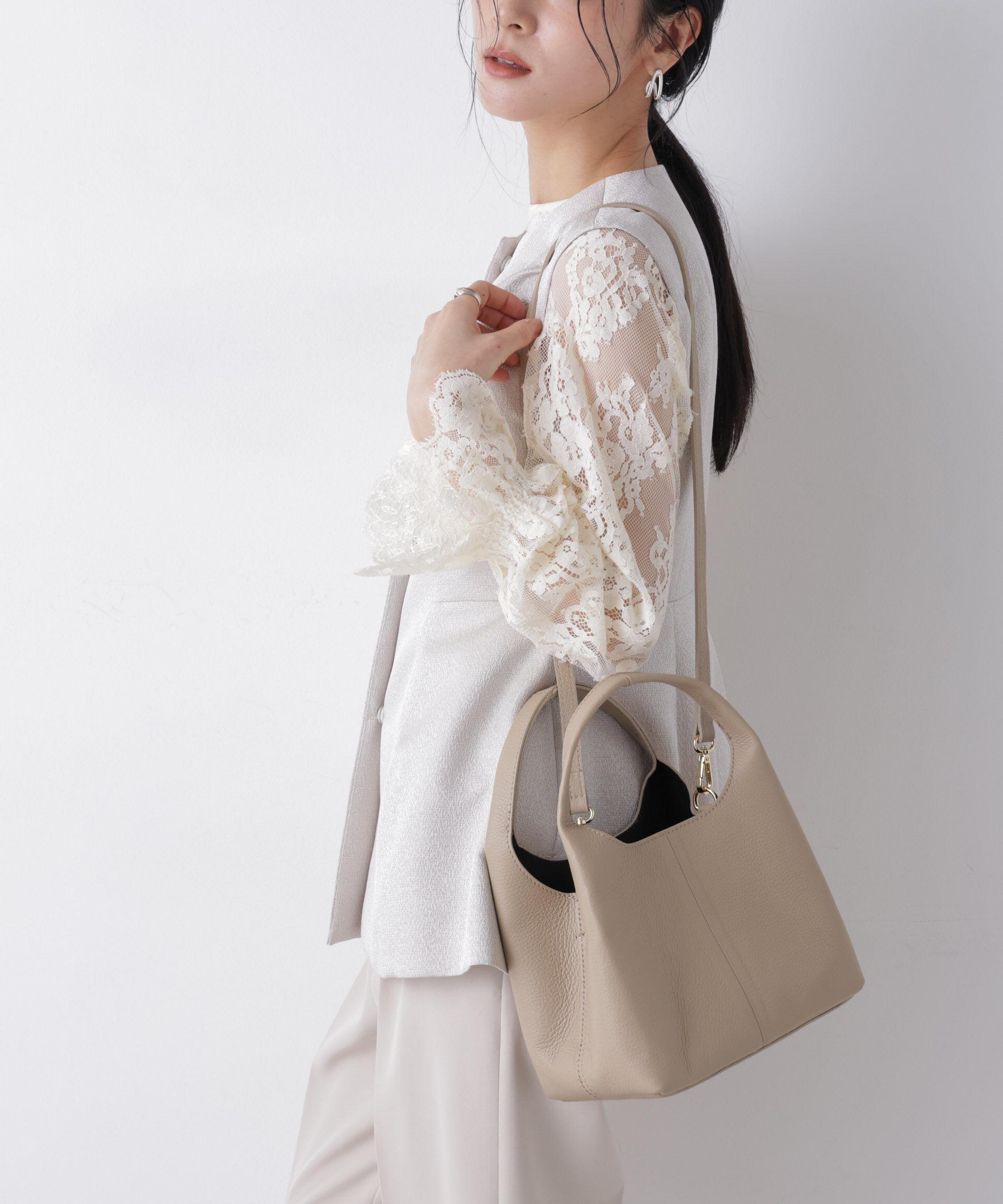 nano･universe「AULENTTI/レザーインポーチトート」|ショルダー・メッセンジャー|