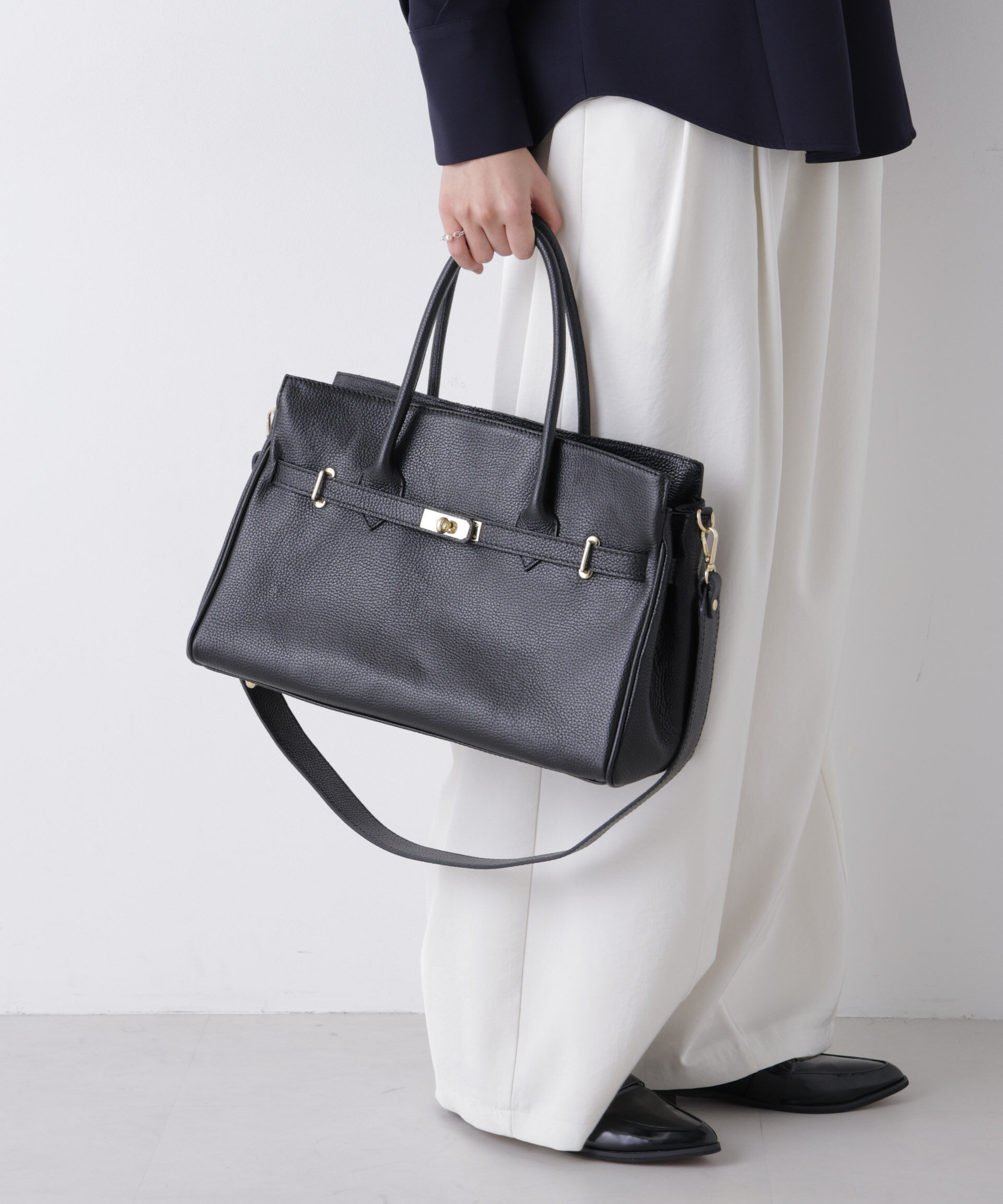 nano･universe「AULENTTI/レザーターンロックモチーフビッグトート」|ショルダー・メッセンジャー|