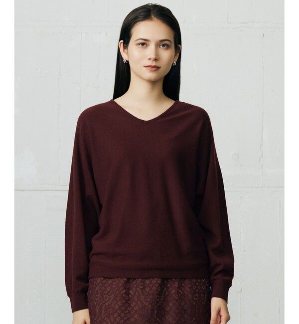 自由区「【カタログ掲載】ファインウールカシミヤドルマンシルエット ニット」|ニット・セーター|ボルドー