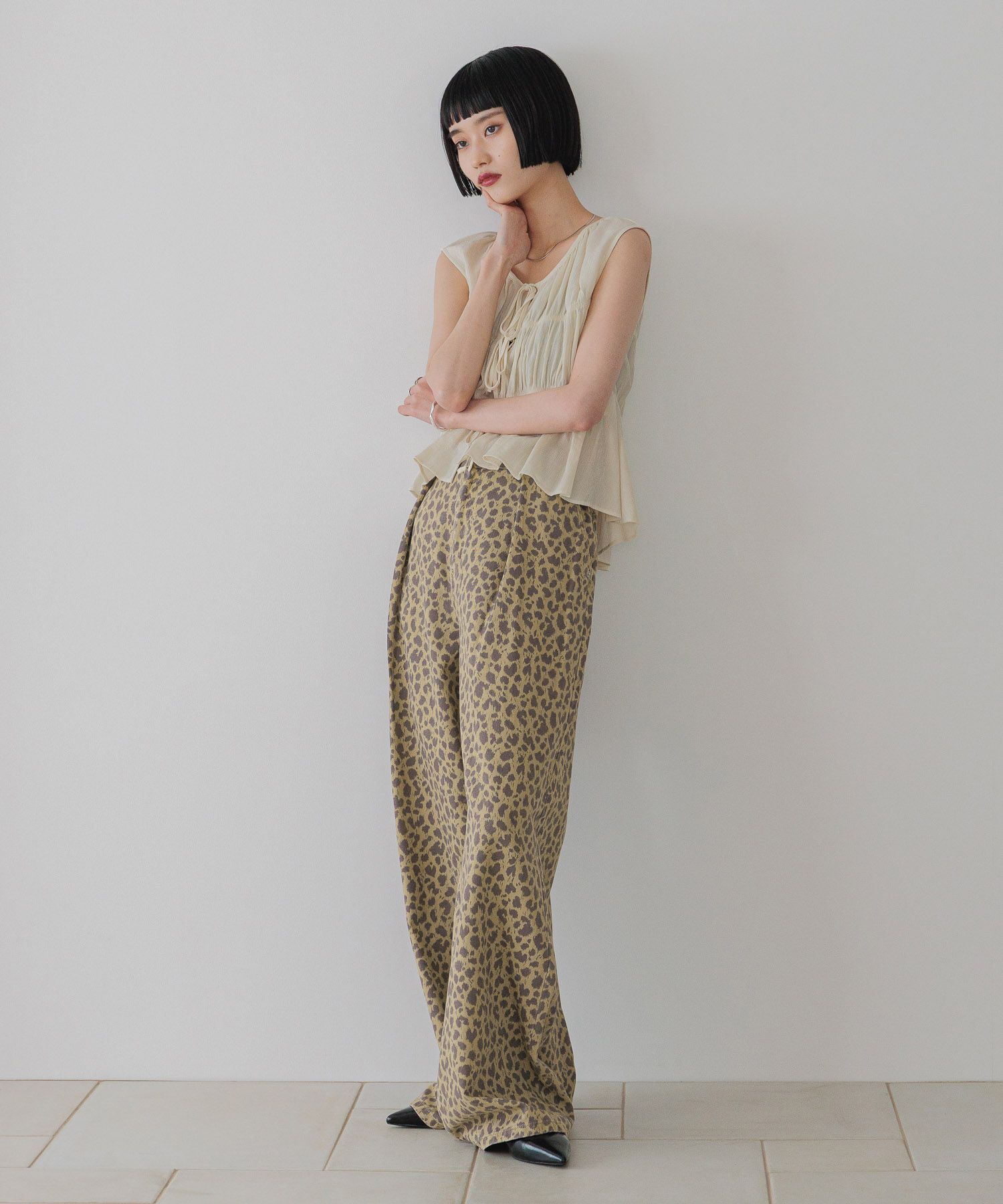 LOWRYS FARM「タックワイドデニム」|デニム|