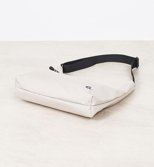 ABAHOUSE「【CHUMS / チャムス】ショルダーバッグ / ユニセックス【予約】」|ショルダー・メッセンジャー|