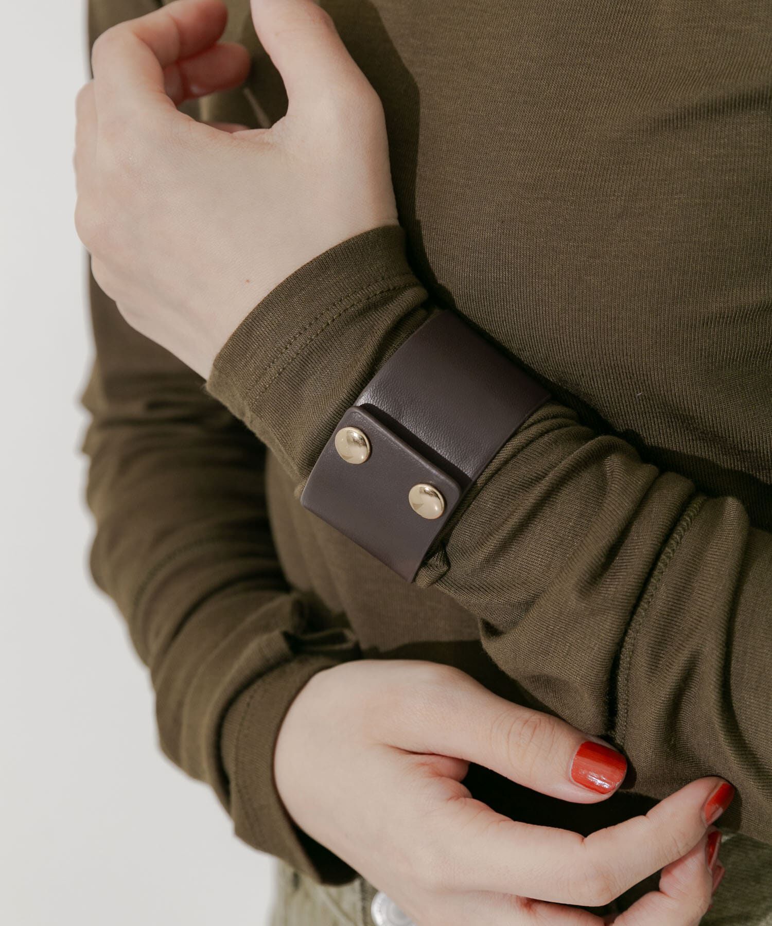 SMELLY「レザーワイドブレスレット」|ブレスレット・バングル|