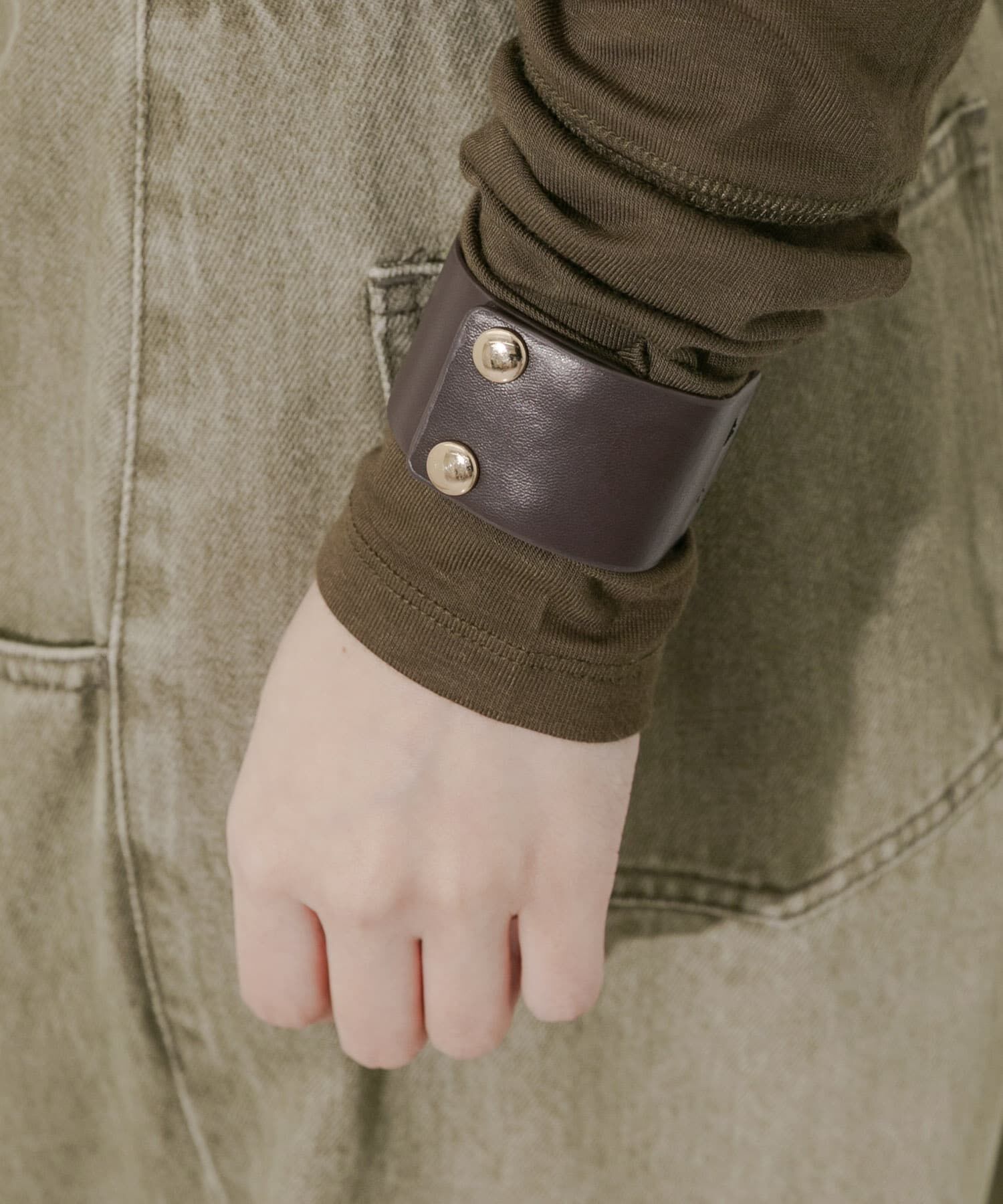 SMELLY「レザーワイドブレスレット」|ブレスレット・バングル|