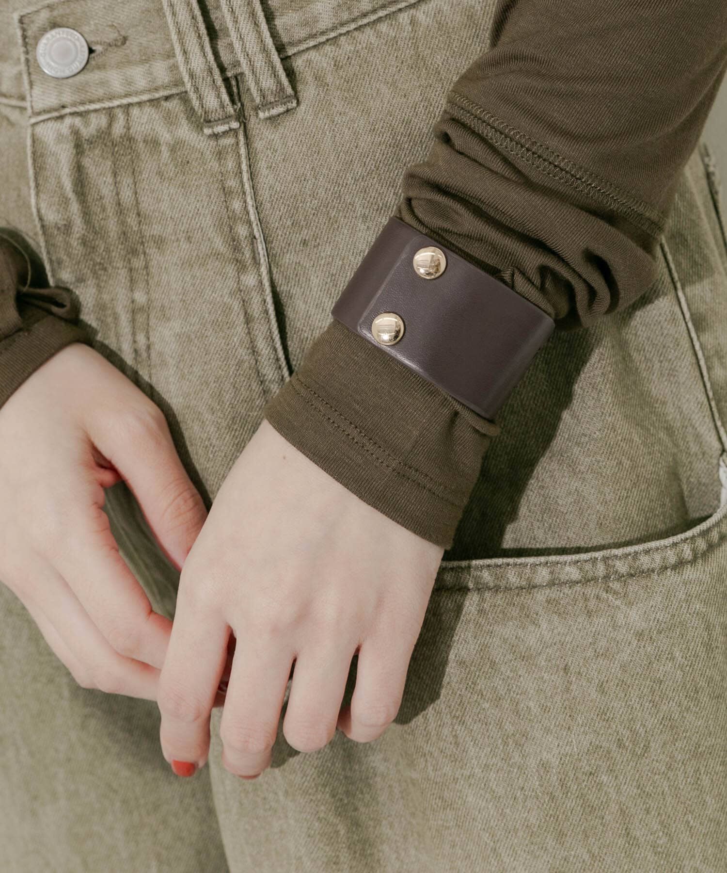 SMELLY「レザーワイドブレスレット」|ブレスレット・バングル|