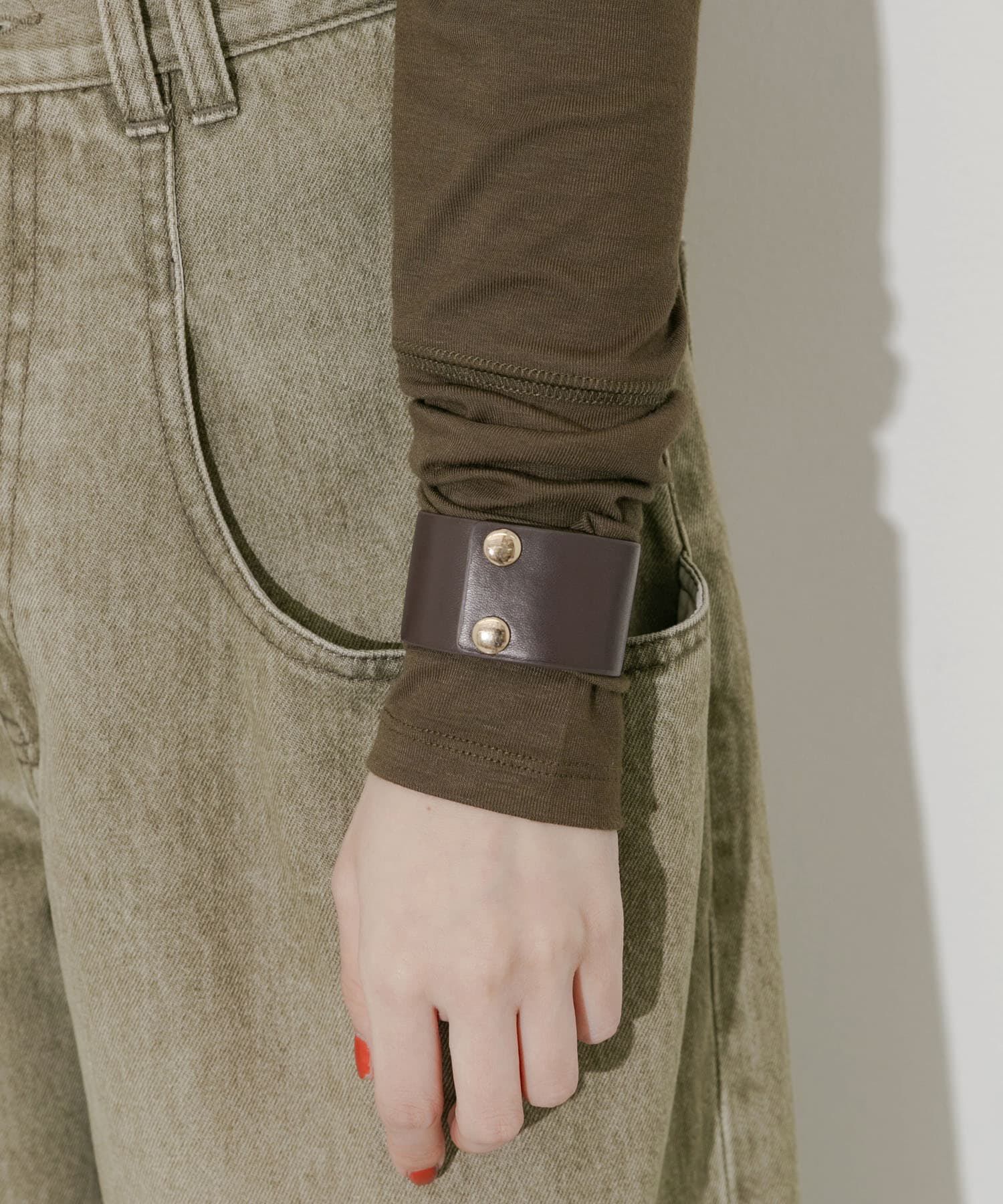 SMELLY「レザーワイドブレスレット」|ブレスレット・バングル|