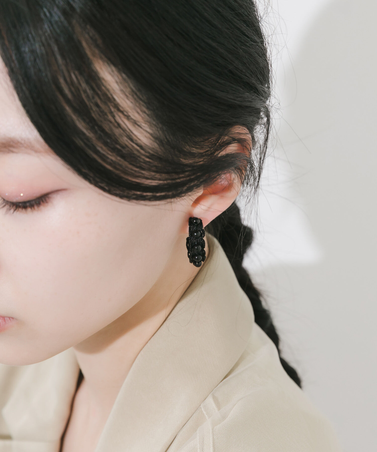 SMELLY「ビーズレースフープイヤリング」|イヤリング|