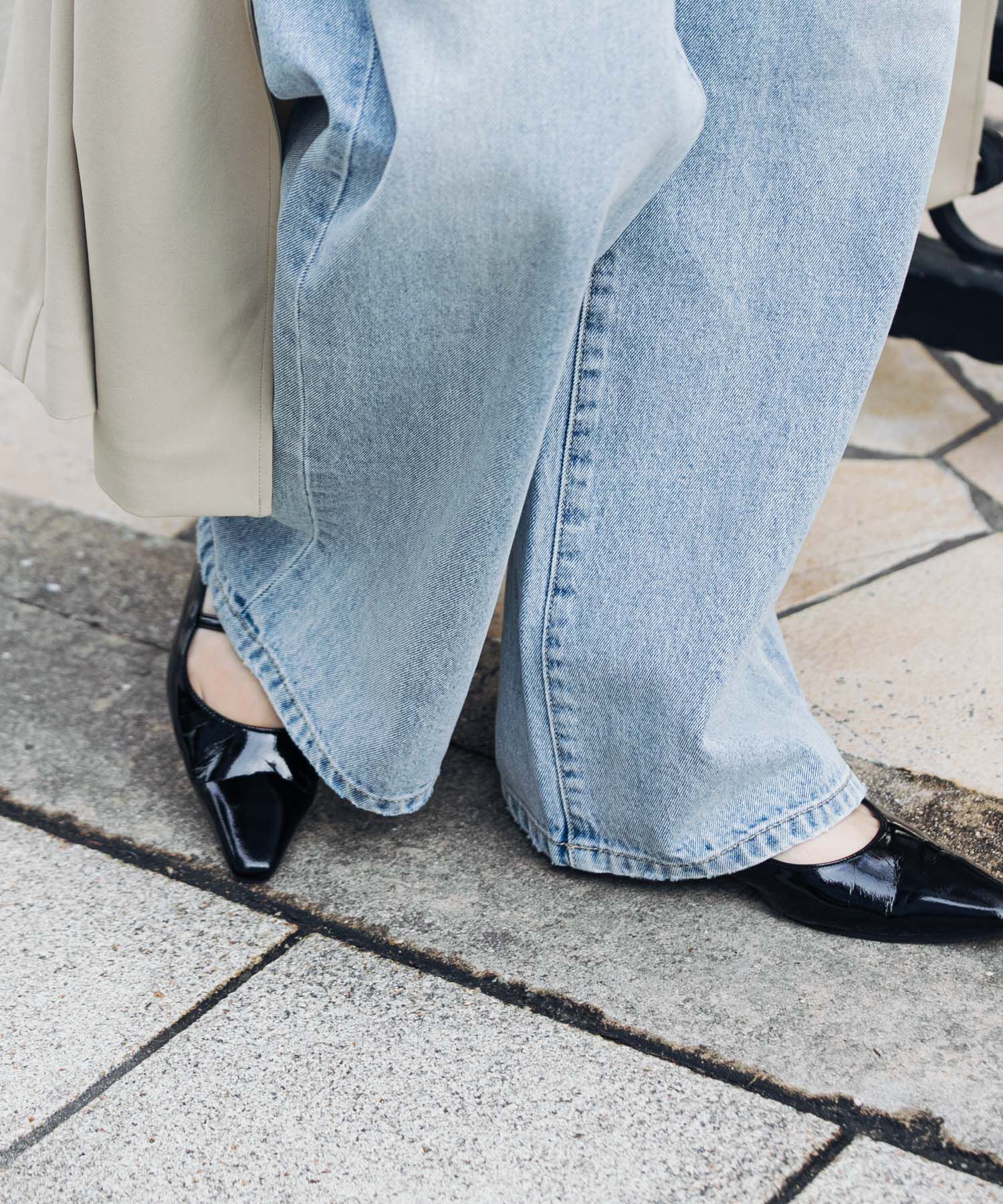 URBAN RESEARCH「ポインテッドバックストラップシューズ」|パンプス|