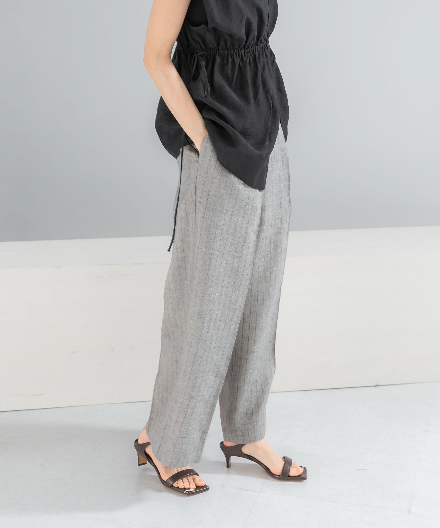 URBAN RESEARCH ROSSO「ラメリネンストライプワイドパンツ」|その他|チャコールグレー