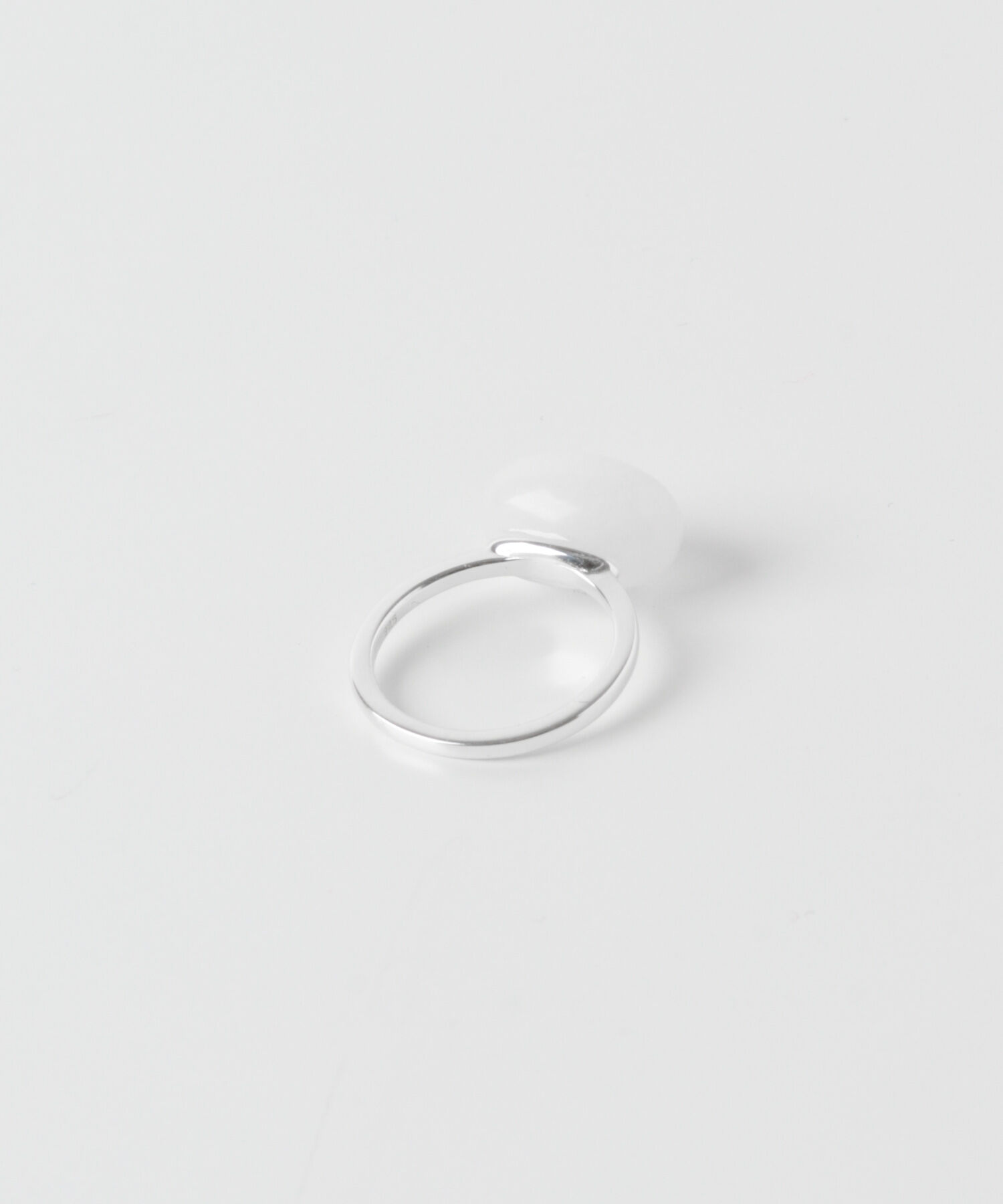 SMELLY「SMELLY so&rsquo;　oval white jade ring」|リング|