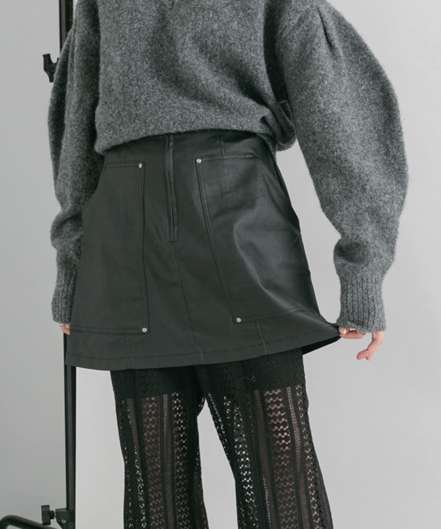  「コーティングミニスカート」|スカート|ブラック