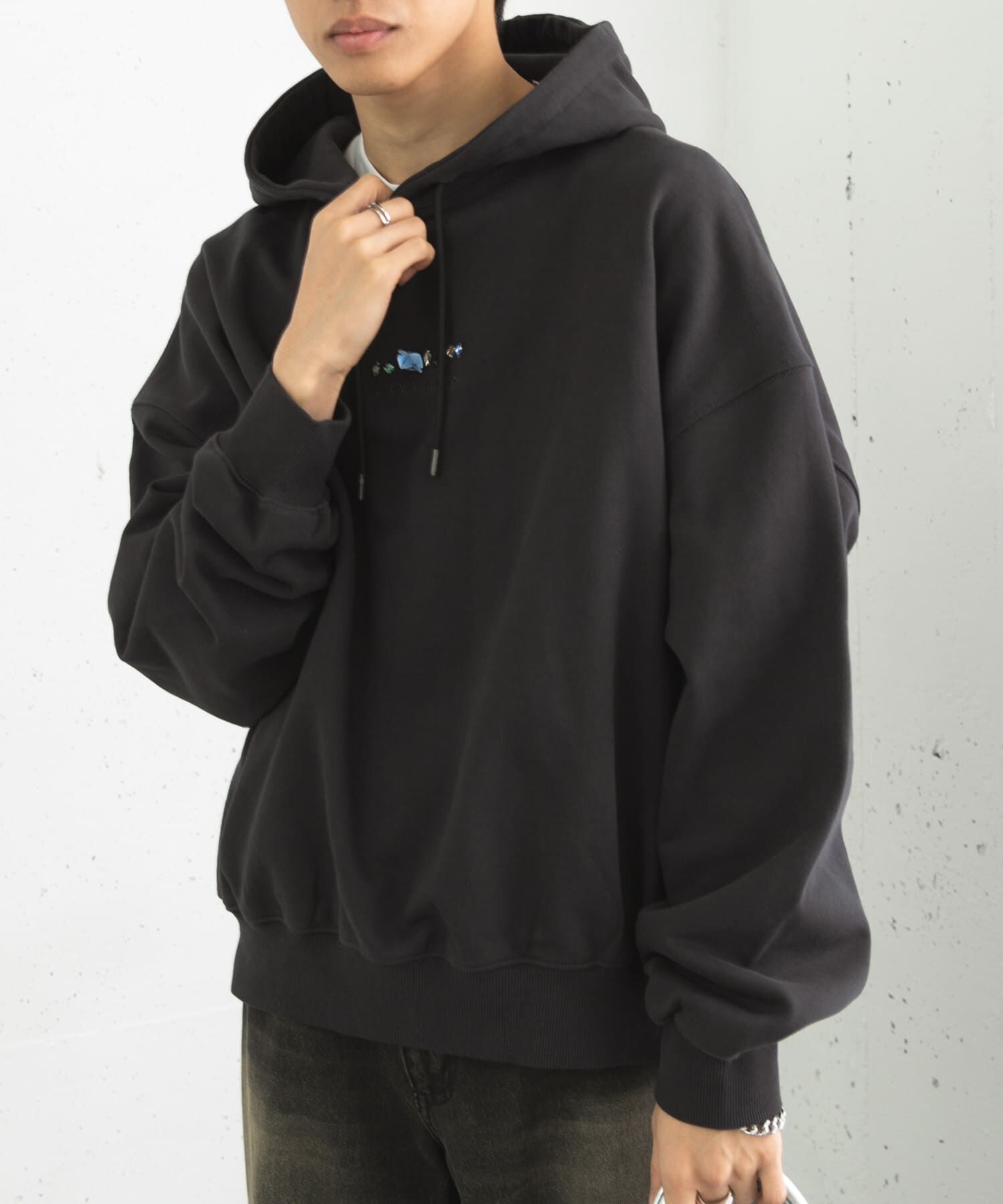 SENSE OF PLACE by URBAN RESEARCH「Gem Stone Cropped Hoodie」|パーカー|