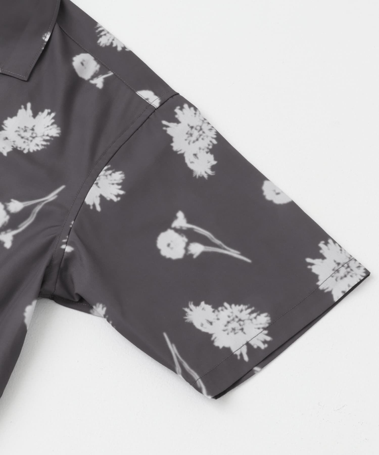 SENSE OF PLACE by URBAN RESEARCH「『ユニセックス』ボタニカルオープンカラーショートスリーブシャツ」|シャツ・ブラウス|