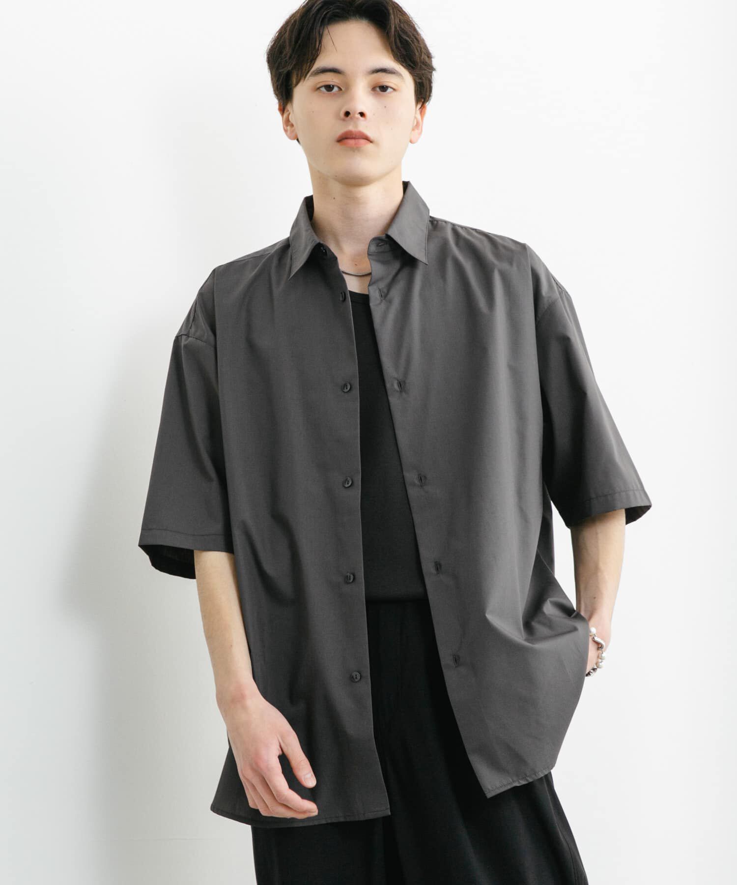 SENSE OF PLACE by URBAN RESEARCH「『ﾕﾆｾｯｸｽ』ﾘﾗｯｸｽﾌｨｯﾄﾚｷﾞｭﾗｰｶﾗｰｼｮｰﾄｽﾘｰ 」|シャツ・ブラウス|