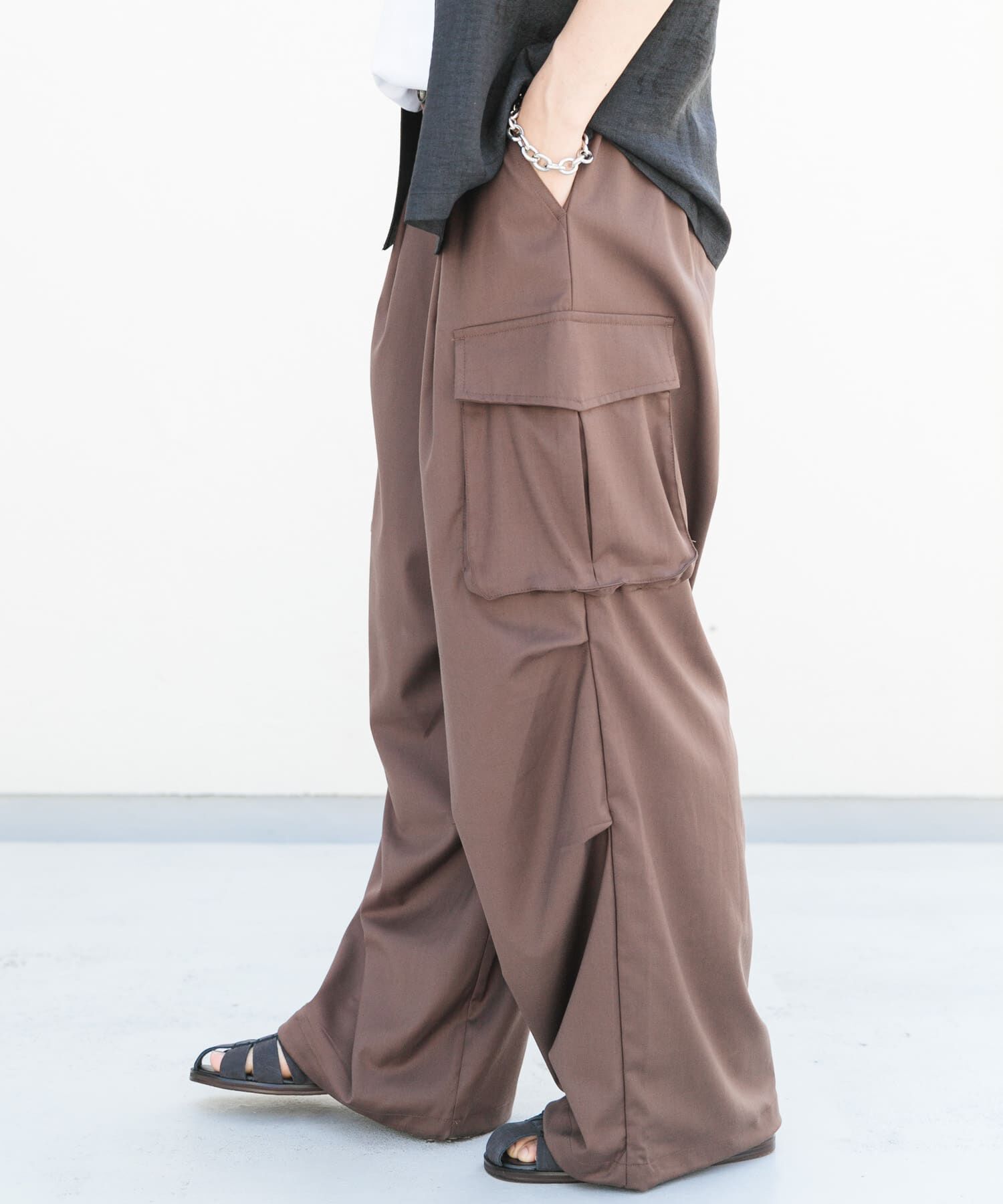 SENSE OF PLACE by URBAN RESEARCH「『ユニセックス』ワイドカーゴパンツ」|その他|