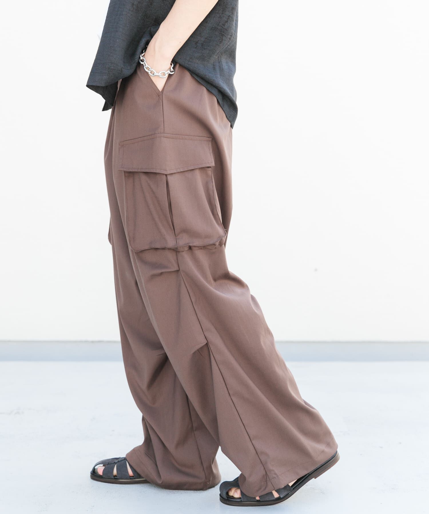 SENSE OF PLACE by URBAN RESEARCH「『ユニセックス』ワイドカーゴパンツ」|その他|