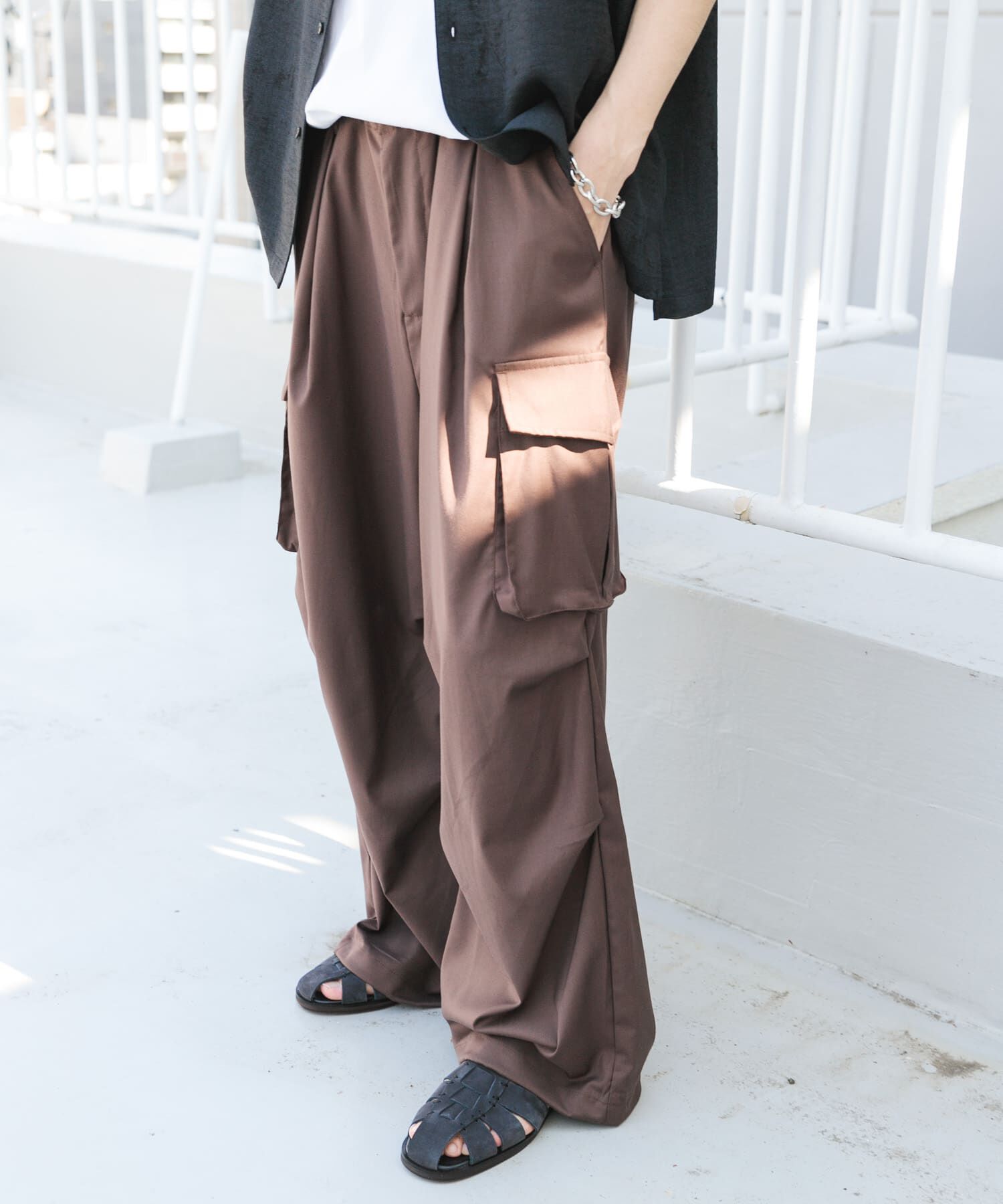 SENSE OF PLACE by URBAN RESEARCH「『ユニセックス』ワイドカーゴパンツ」|その他|