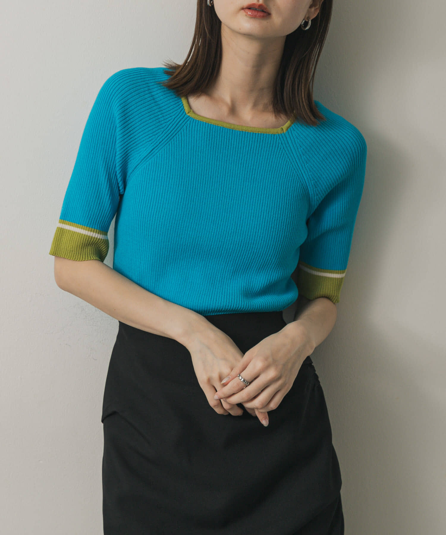 SENSE OF PLACE by URBAN RESEARCH「スクエアネックバイカラーコンパクトセーター」|ニット・セーター|グリーン