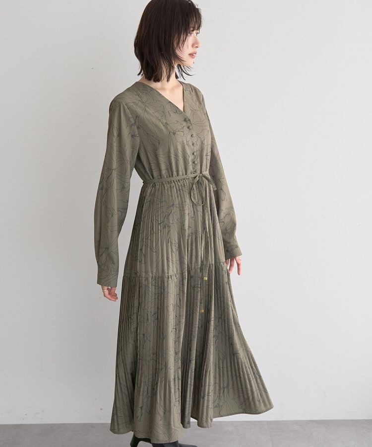 YECCA VECCA「ラインボタニカル柄プリーツワンピース」|ワンピース|Dark beige