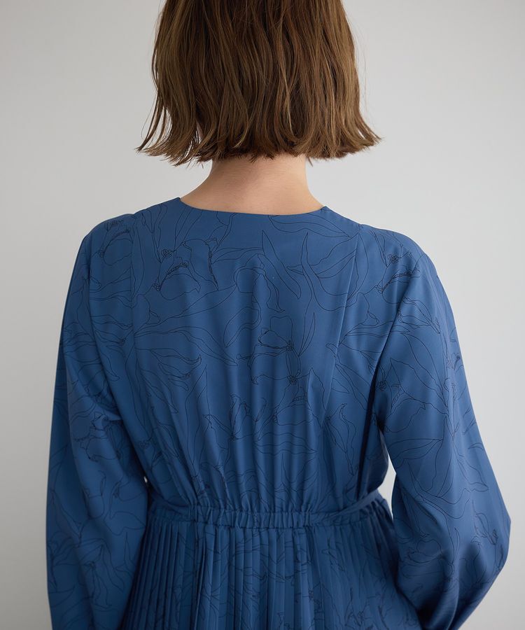 YECCA VECCA「ラインボタニカル柄プリーツワンピース」|ワンピース|