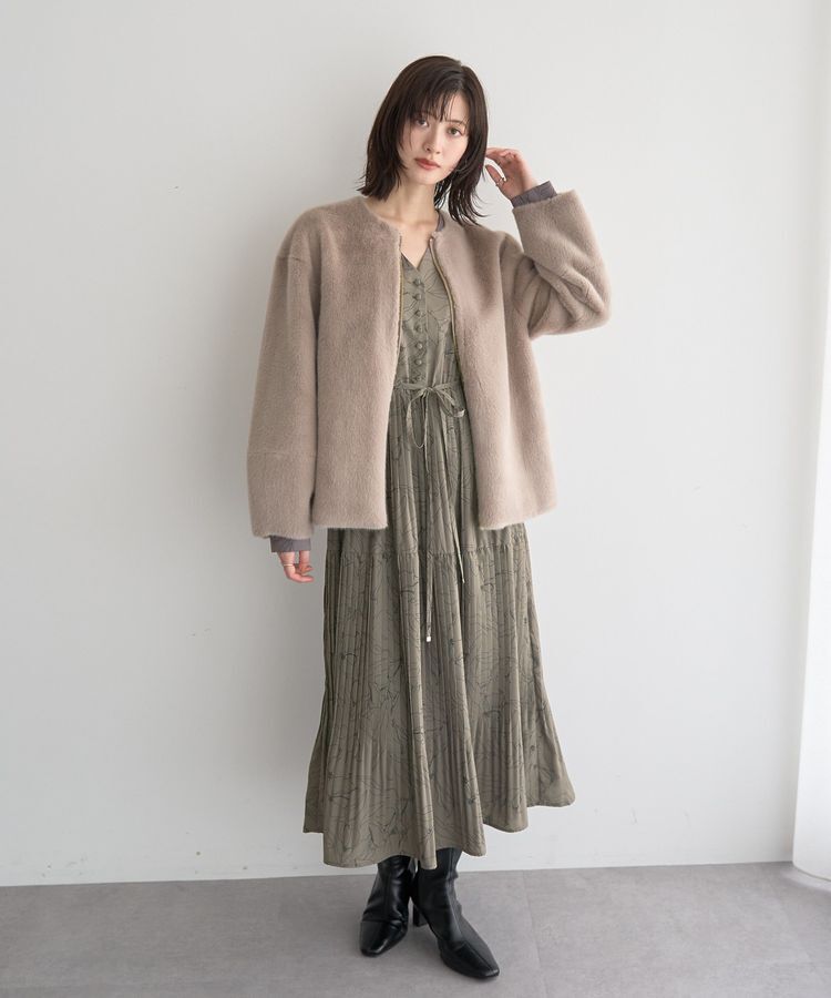 YECCA VECCA「ラインボタニカル柄プリーツワンピース」|ワンピース|