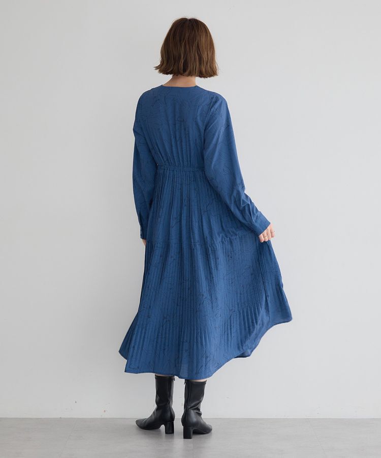 YECCA VECCA「ラインボタニカル柄プリーツワンピース」|ワンピース|