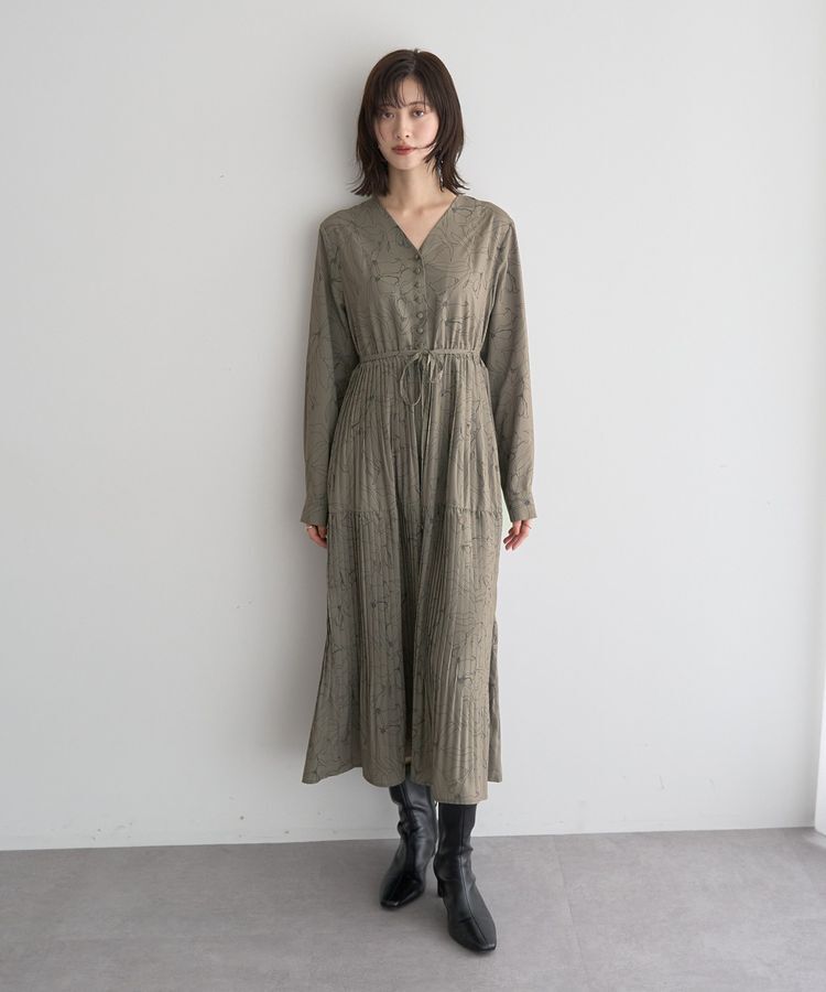 YECCA VECCA「ラインボタニカル柄プリーツワンピース」|ワンピース|