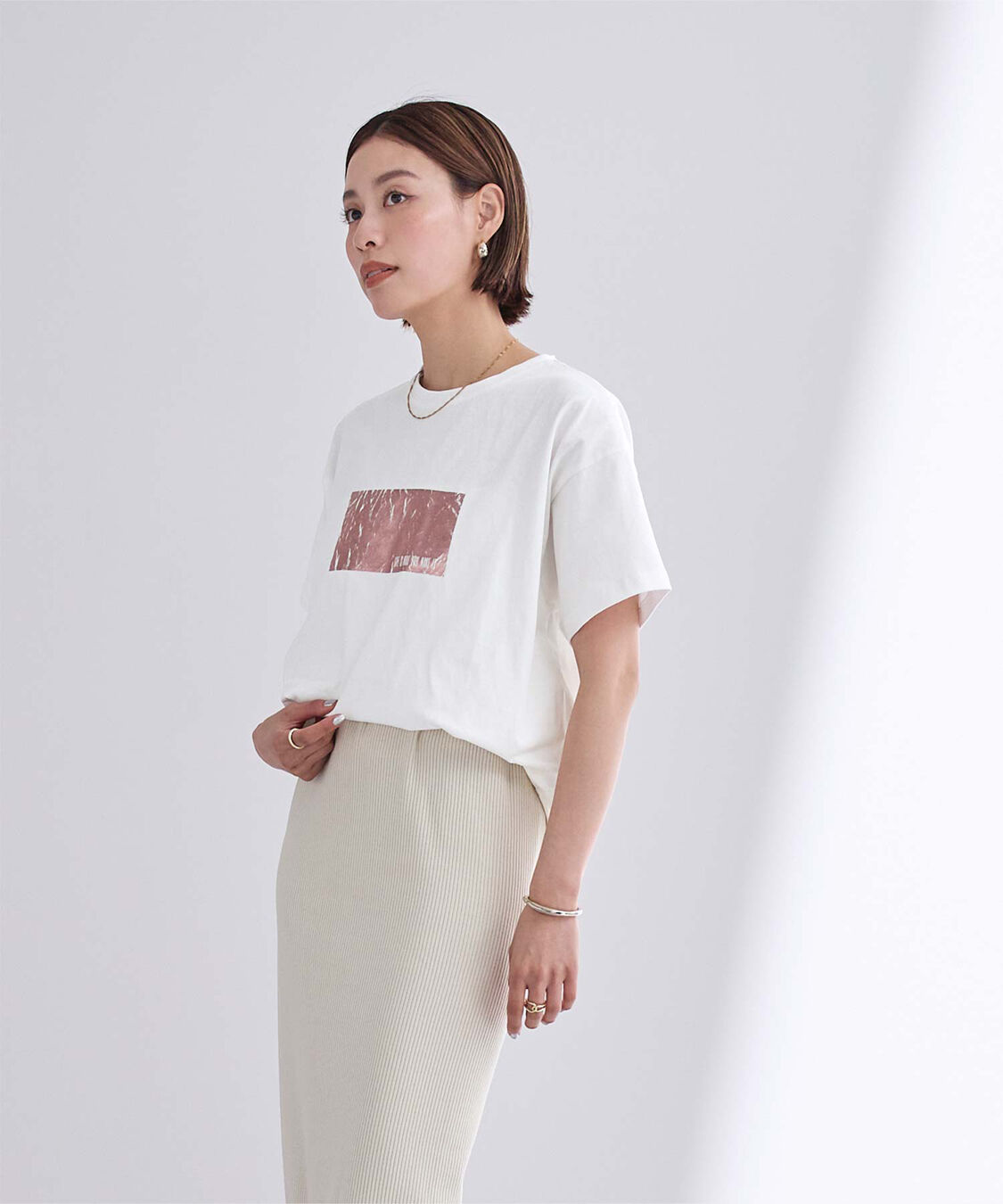 ur's「箔プリントTシャツ」|Tシャツ・カットソー|