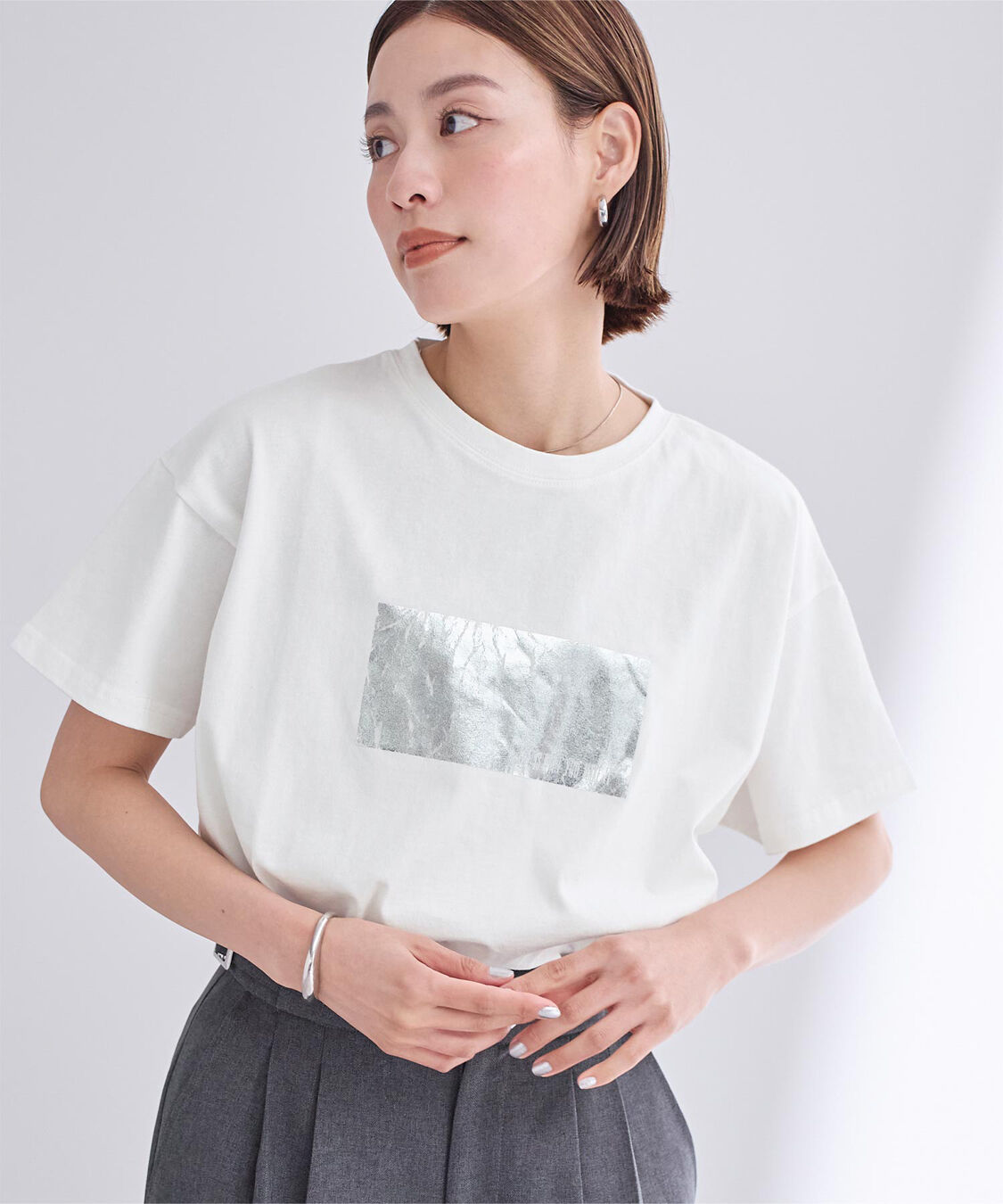 ur's「箔プリントTシャツ」|Tシャツ・カットソー|