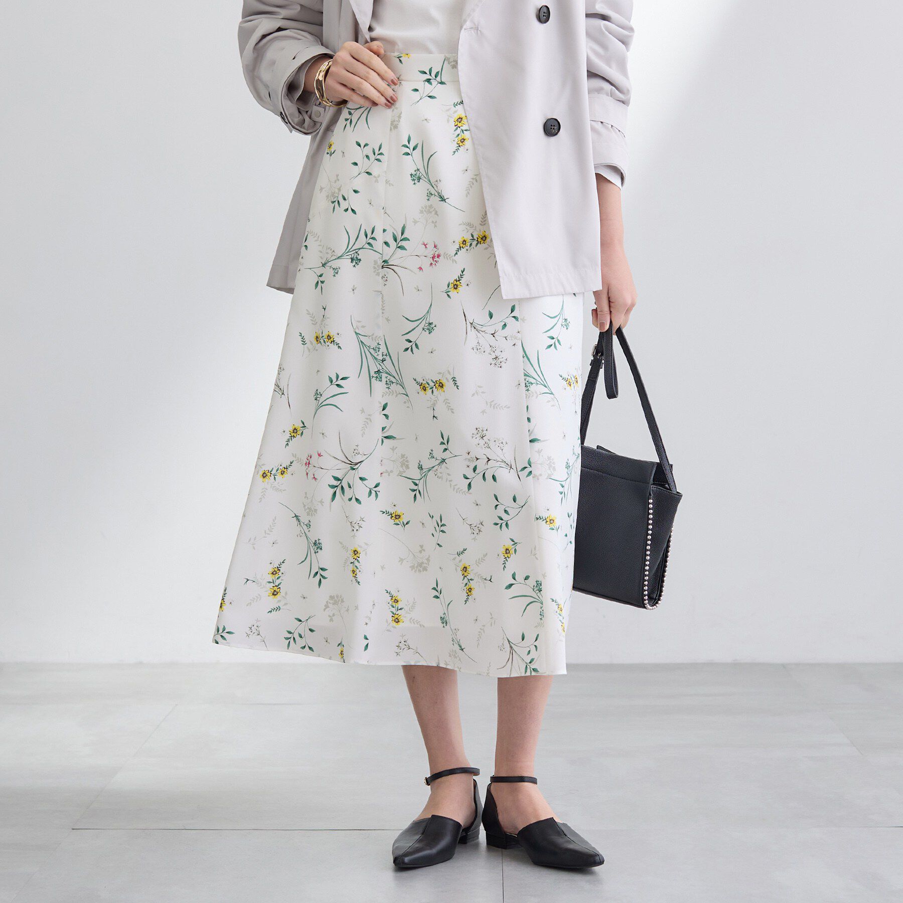 INDIVI「【SETUP可能】モダンフラワー柄フレアスカート」|スカート|