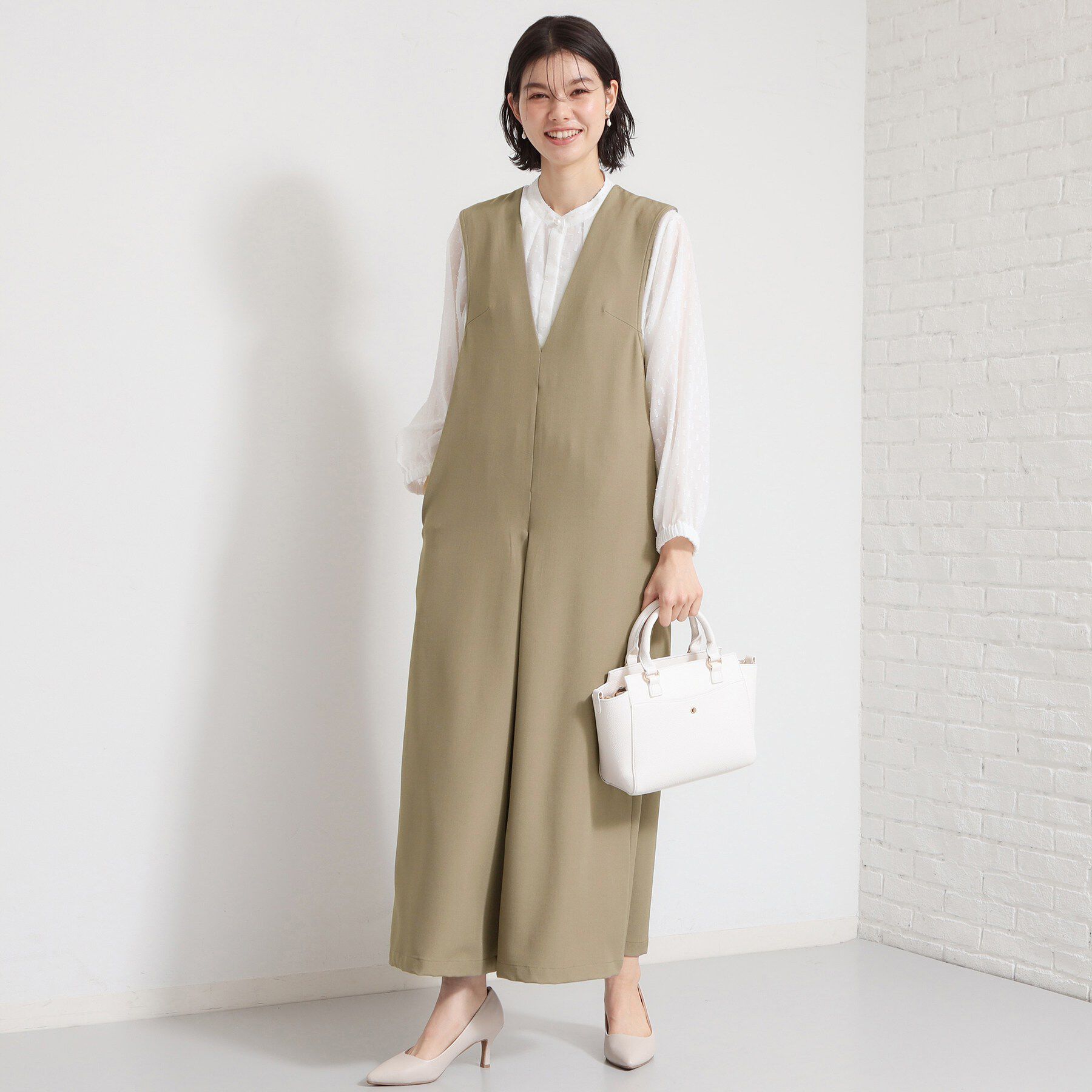 THE SHOP TK「【セレモニーにもカジュアルにも】Vネックオールインワン」|オールインワン|ピンクベージュ(05