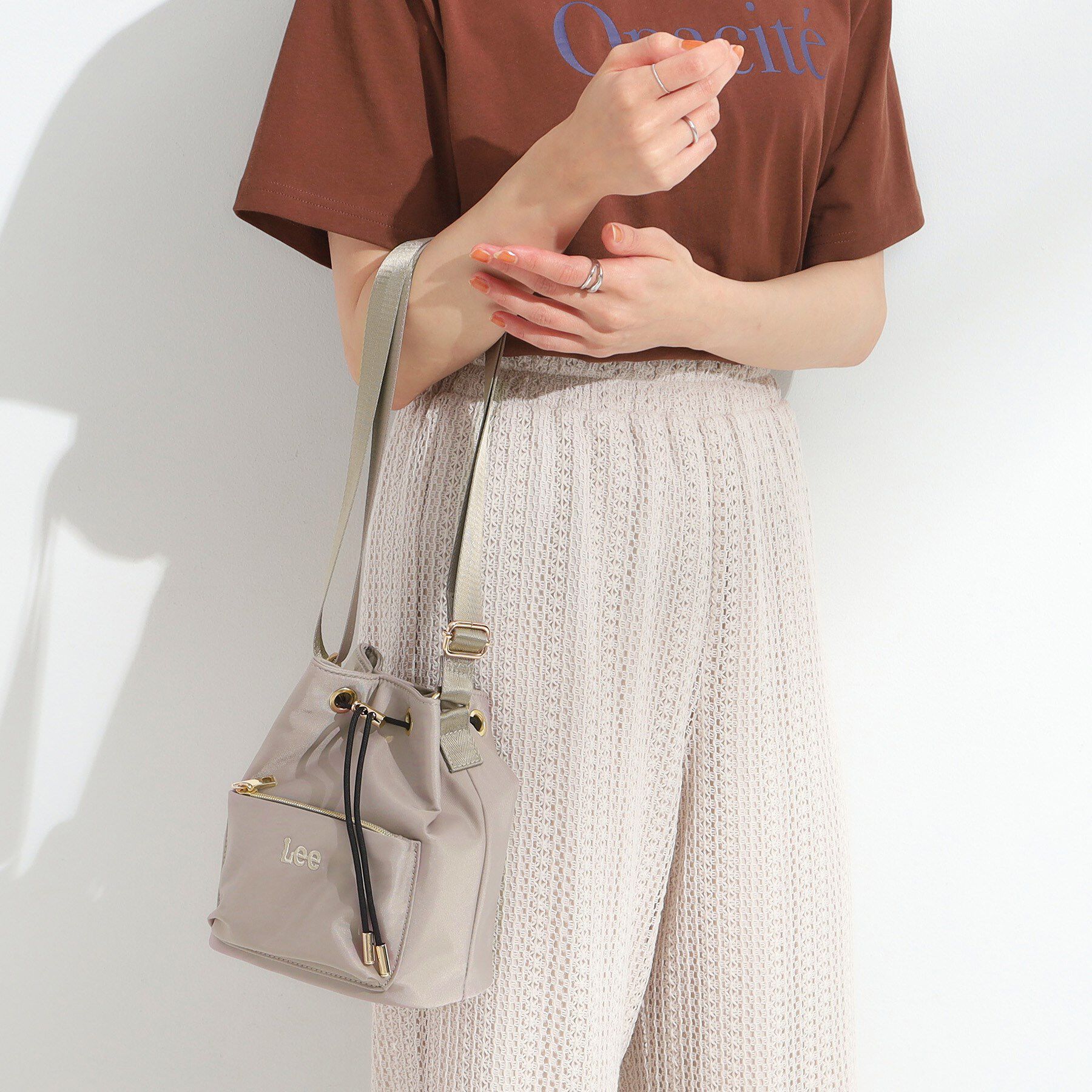 SHOO･LA･RUE「【Lee別注/撥水】巾着ショルダーバッグ」|ショルダー・メッセンジャー|