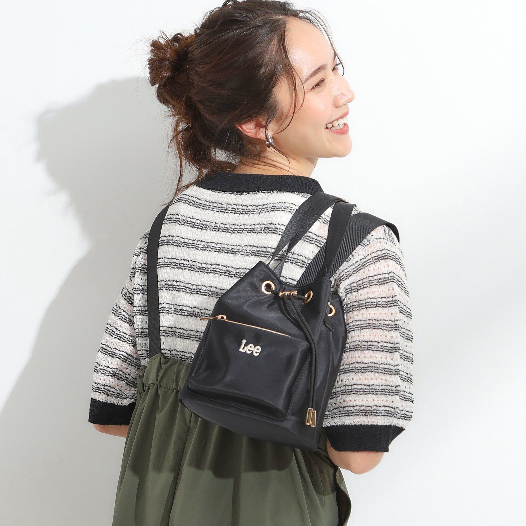 SHOO･LA･RUE「【Lee別注/撥水】巾着ショルダーバッグ」|ショルダー・メッセンジャー|ブラック(019)