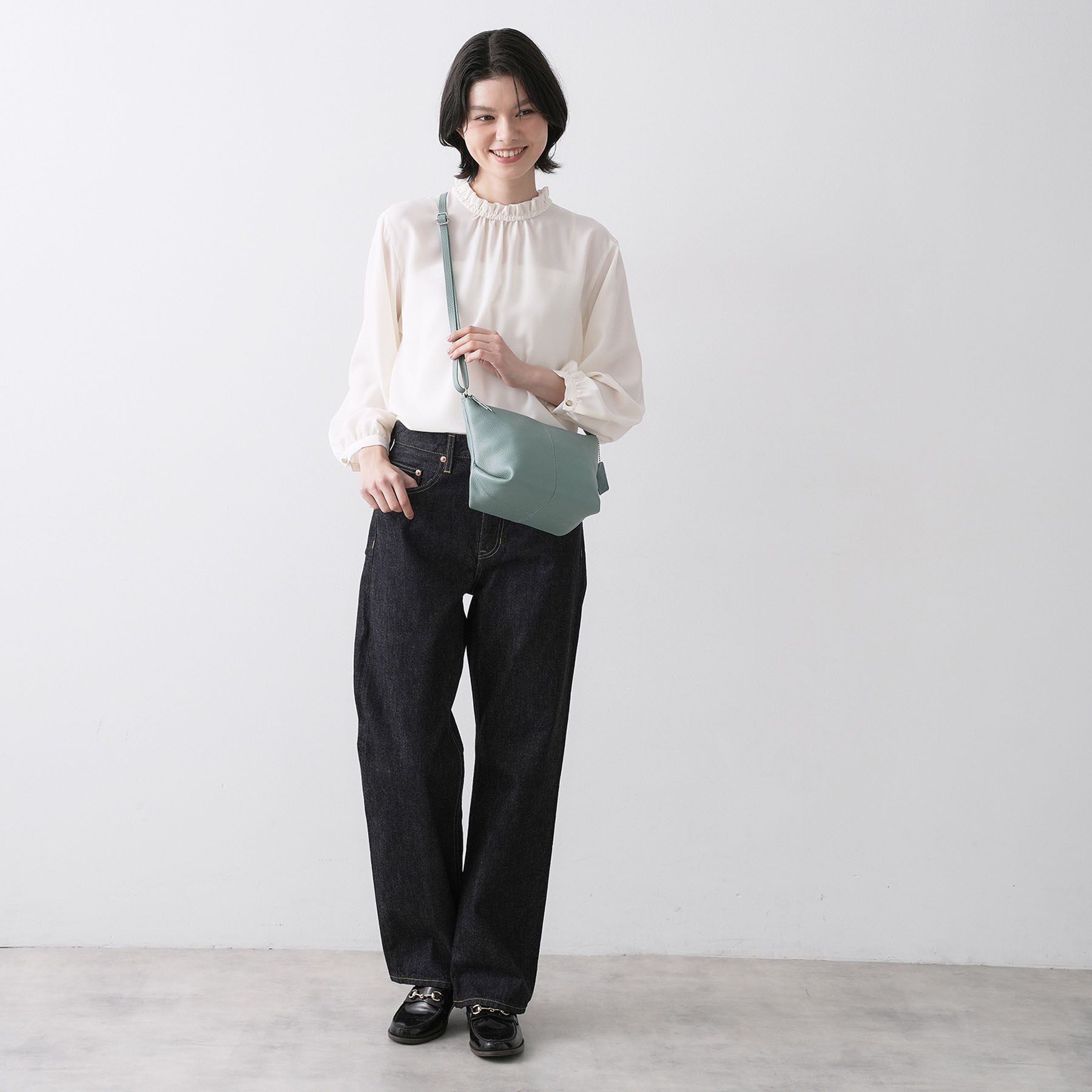 Dessin「本革ミニショルダー」|ショルダー・メッセンジャー|