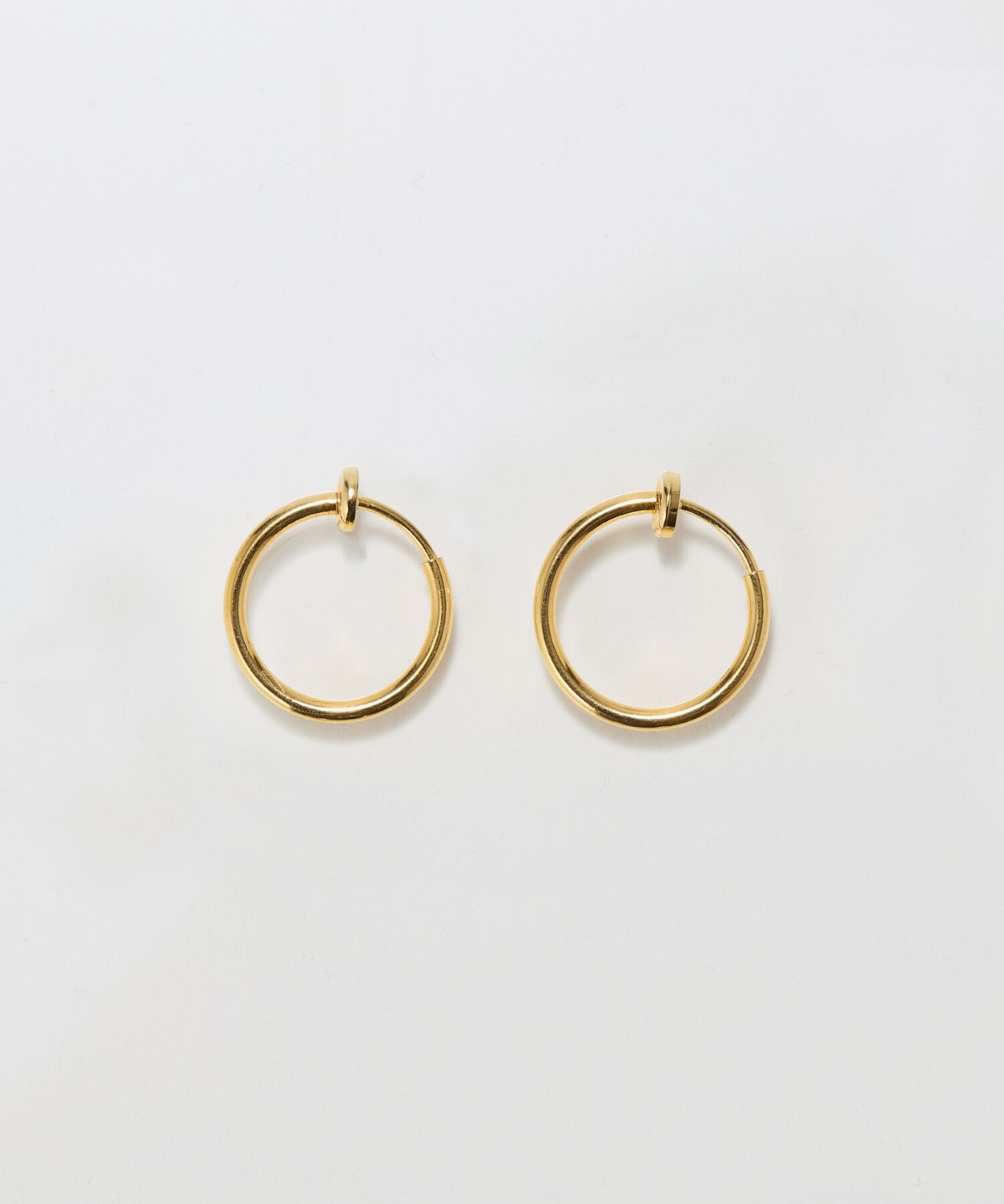 Phoebe「【金属アレルギー対応】バランスパールフープイヤリング　ゴールド/ステンレス/大ぶり/存在感◎/主役級」|イヤリング|