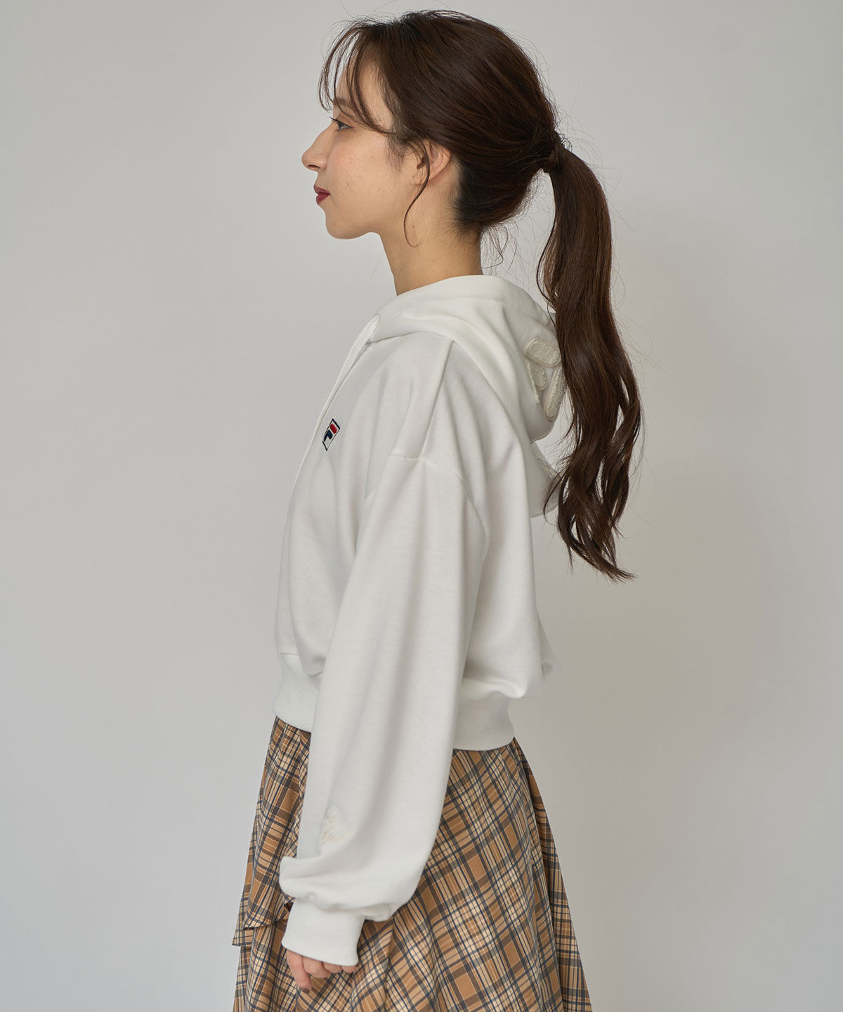 REDYAZEL「［FILA&times;REDYAZEL］サガラロゴコンパクトフーディ」|パーカー|