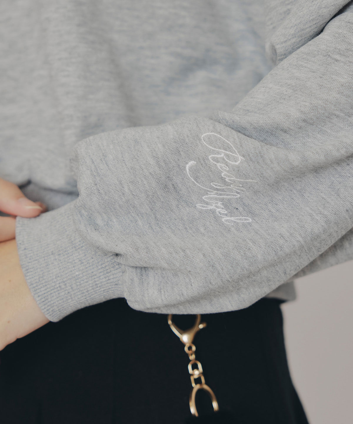 REDYAZEL「［FILA&times;REDYAZEL］サガラロゴコンパクトフーディ」|パーカー|