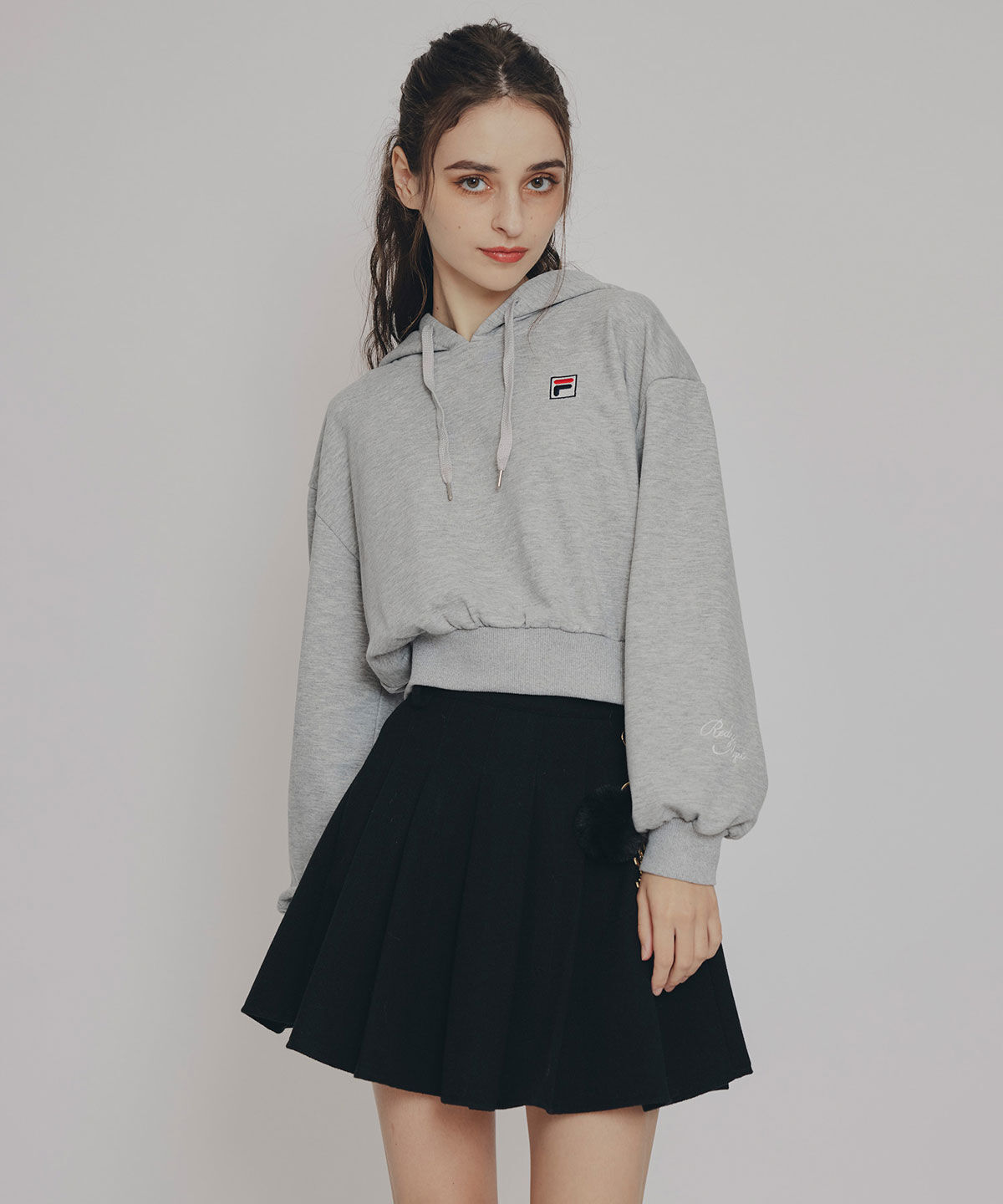 REDYAZEL「［FILA&times;REDYAZEL］サガラロゴコンパクトフーディ」|パーカー|