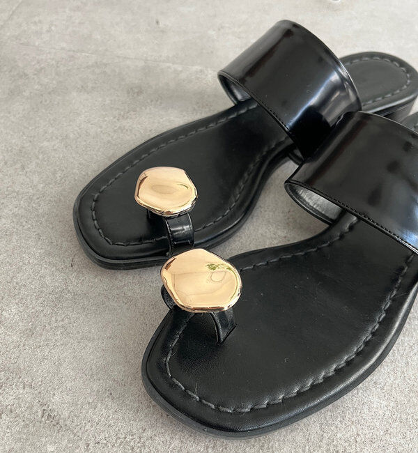  「メタルモチーフトングサンダル」|サンダル|