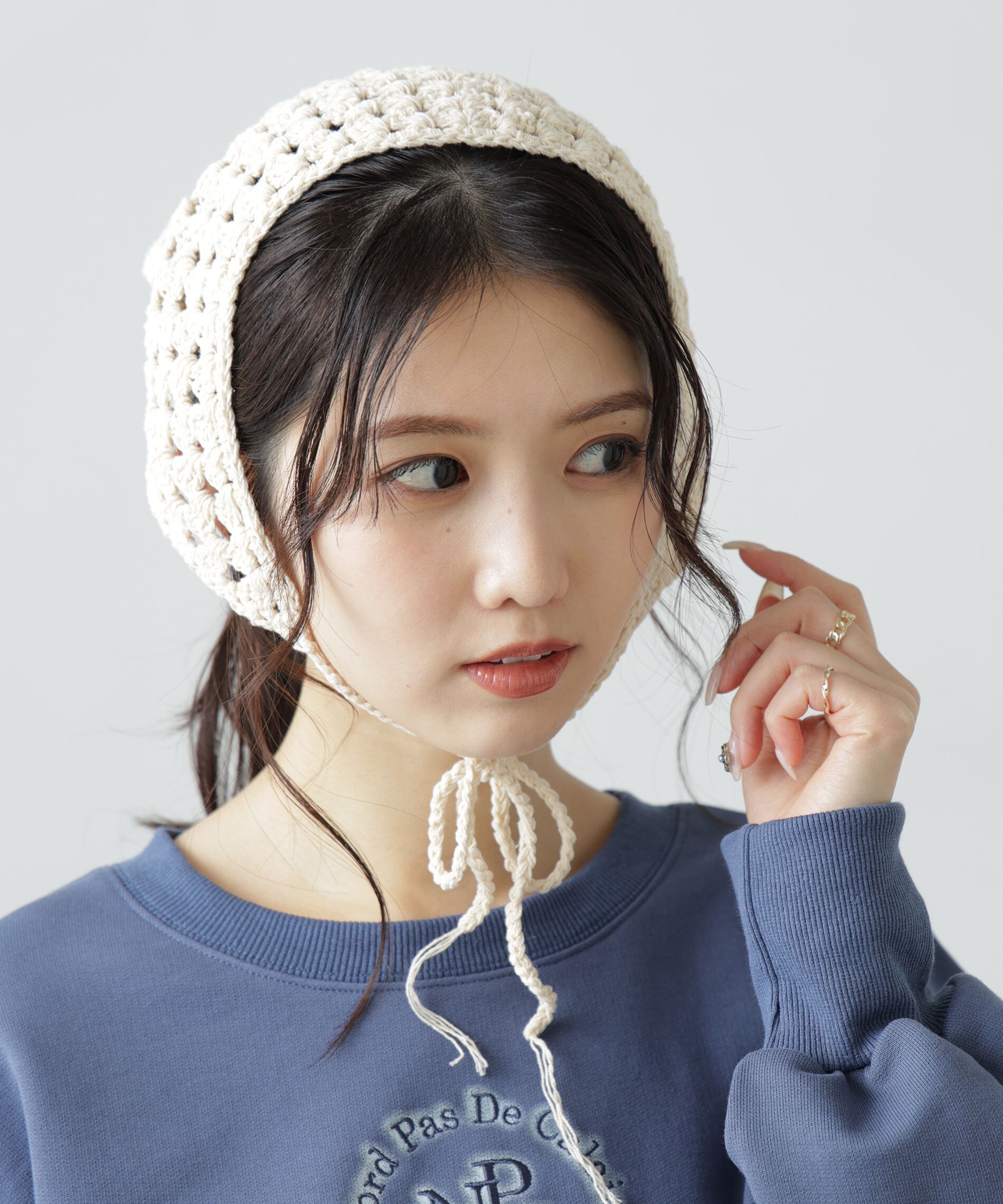  「編みバブーシュカ」|ハンカチ|ホワイト