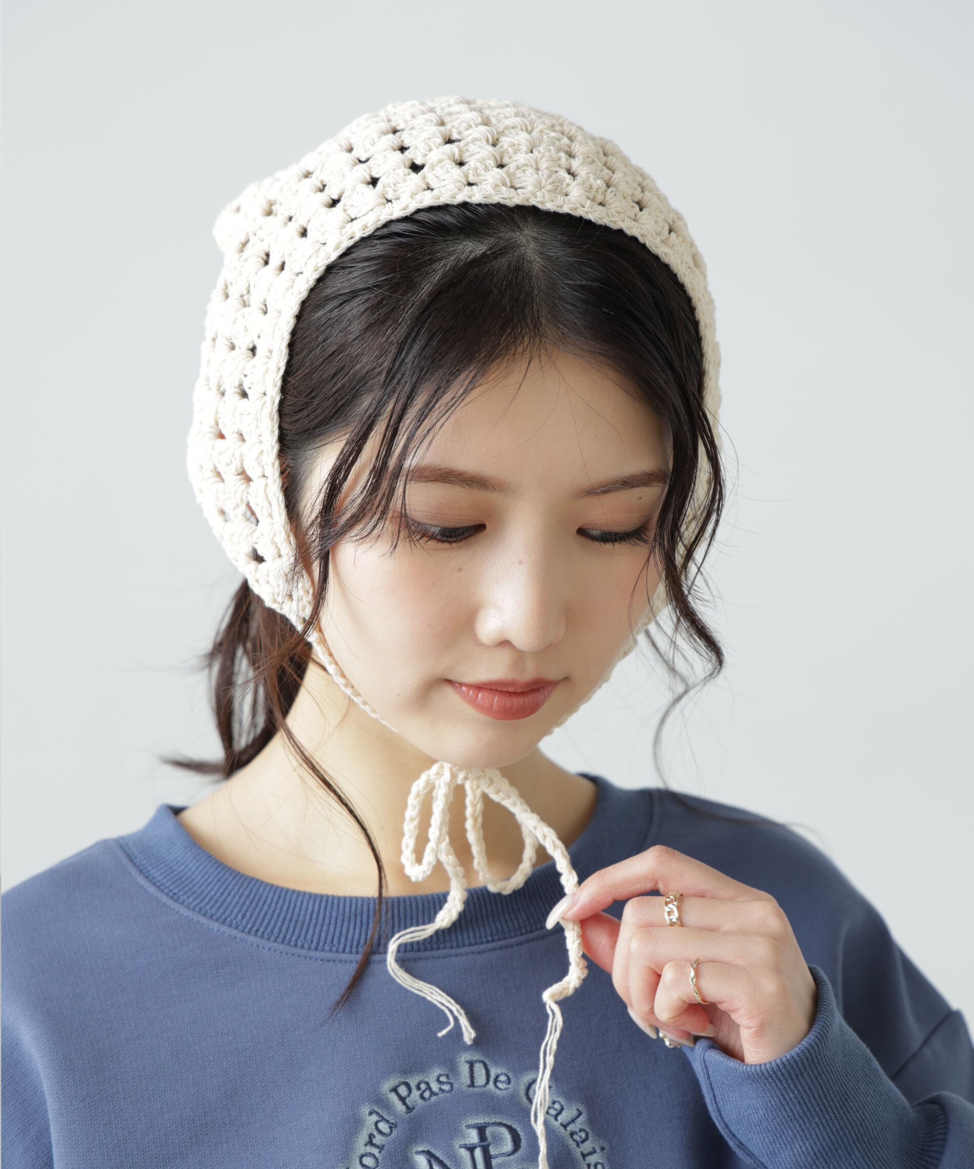  「編みバブーシュカ」|ハンカチ|