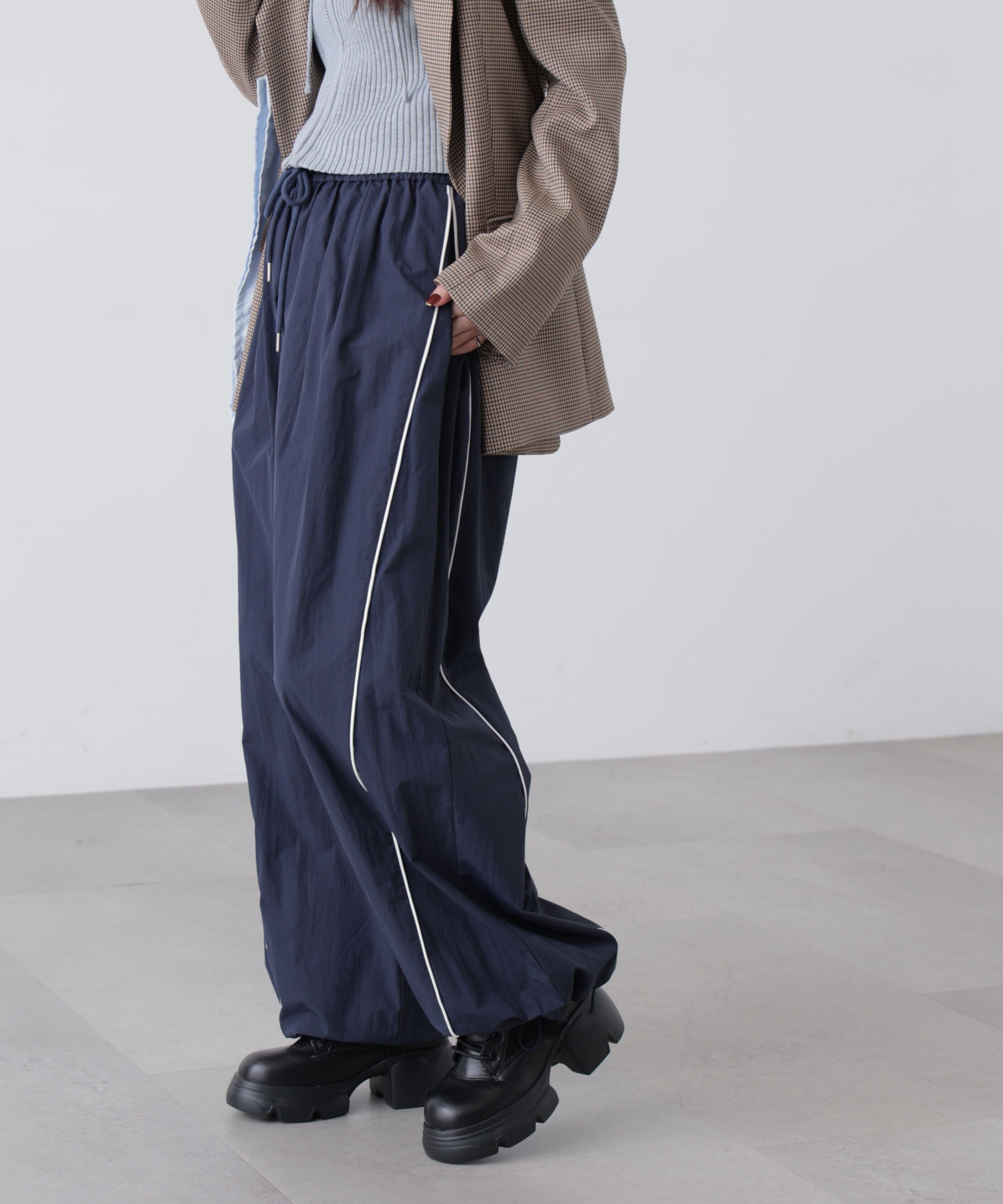  「サイドタック配色ラインナイロンパンツ」|その他|