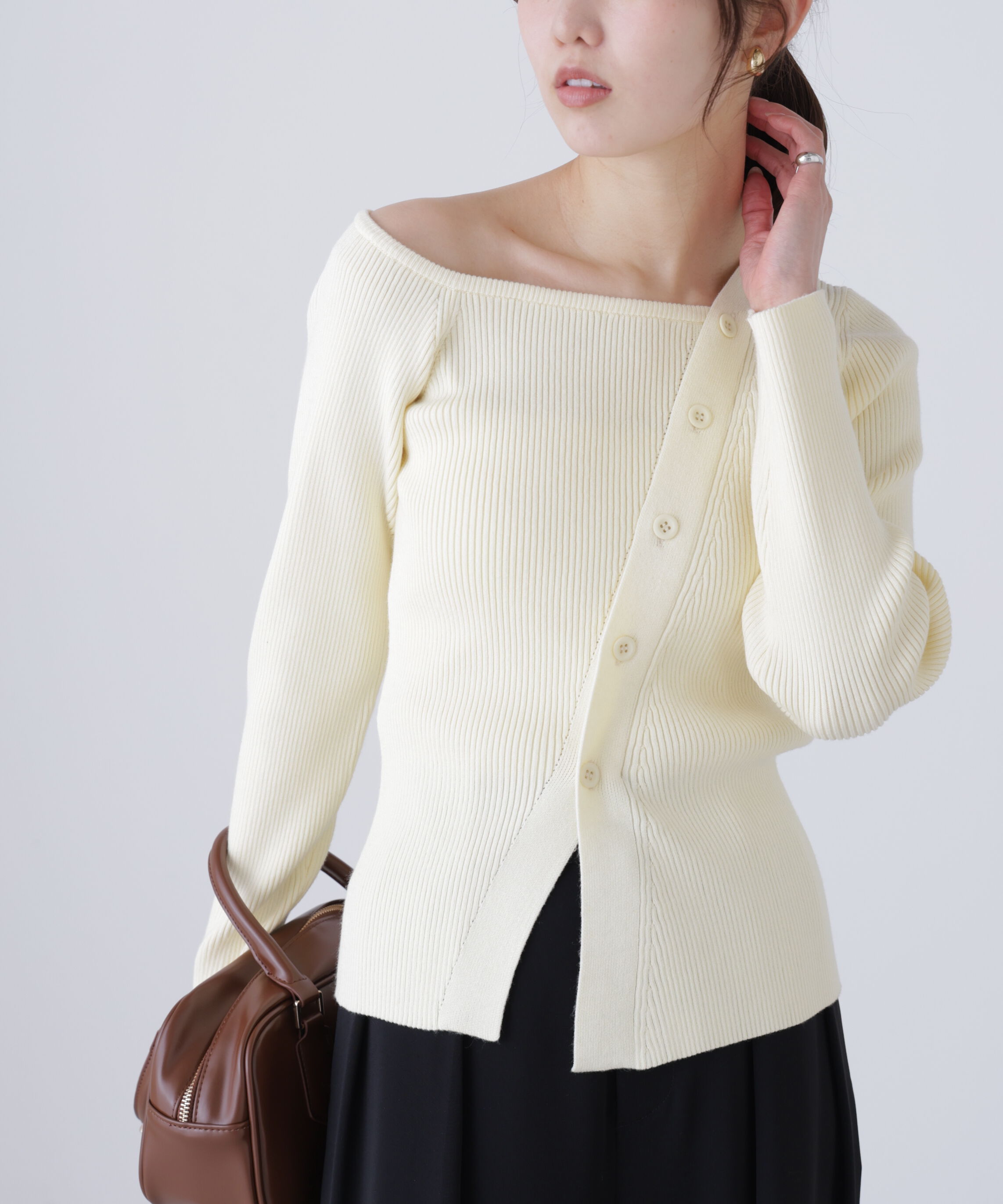  「アシメボタンリブニット」|ニット・セーター|