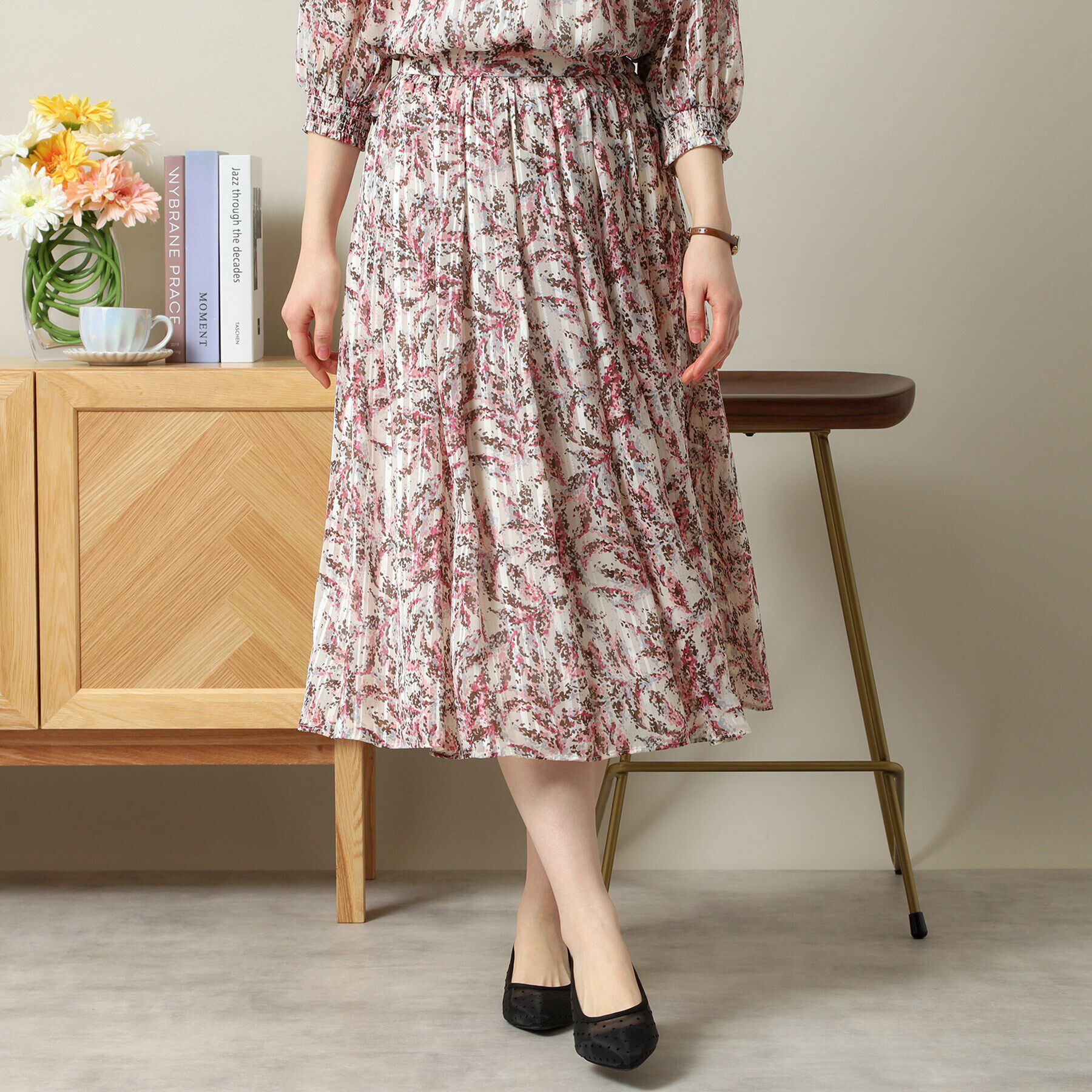 ITS&rsquo;DEMO「【ウエストゴム／手洗い可／セットアップ可】ラメストライプ花柄スカート」|スカート|ピンク(171)