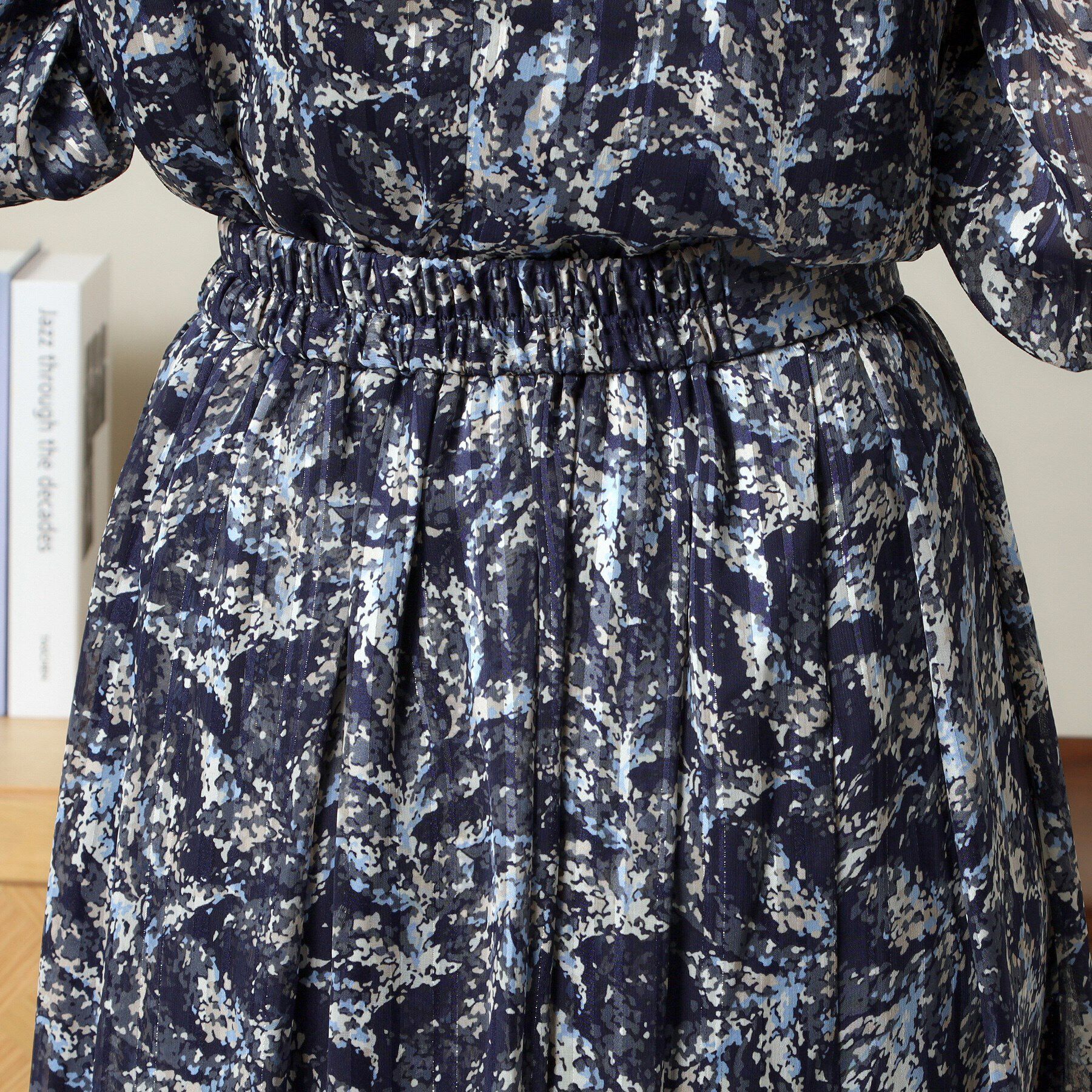 ITS&rsquo;DEMO「【ウエストゴム／手洗い可／セットアップ可】ラメストライプ花柄スカート」|スカート|