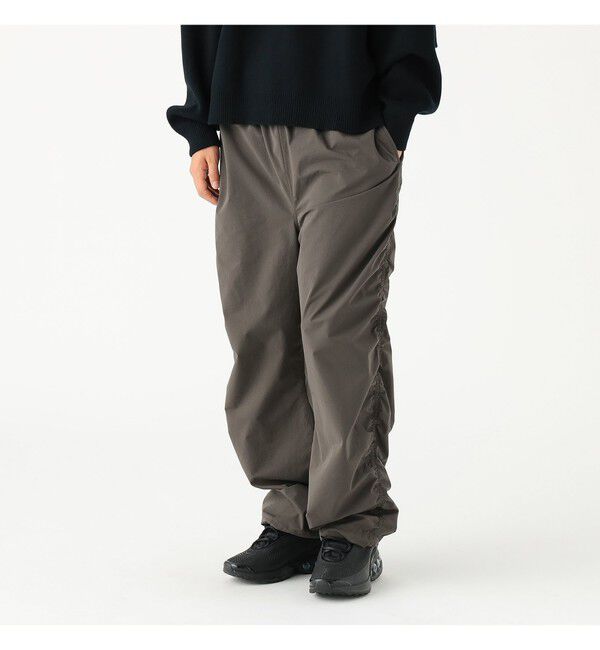 BEAMS「ワイドストレートフィット パッカリング イージーパンツ」|チノ|