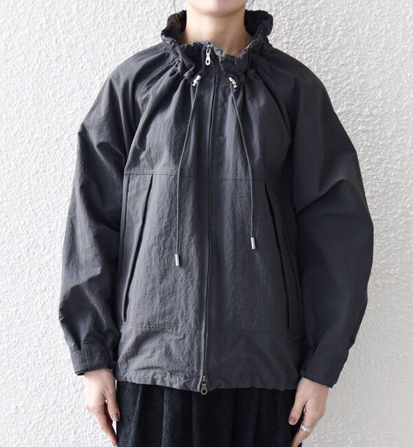 SHIPS any「《予約》SHIPS any:〈洗濯機可能〉ナイロン タスラン ギャザー スタンドカラー ブルゾン」|ブルゾン・スタジャン|