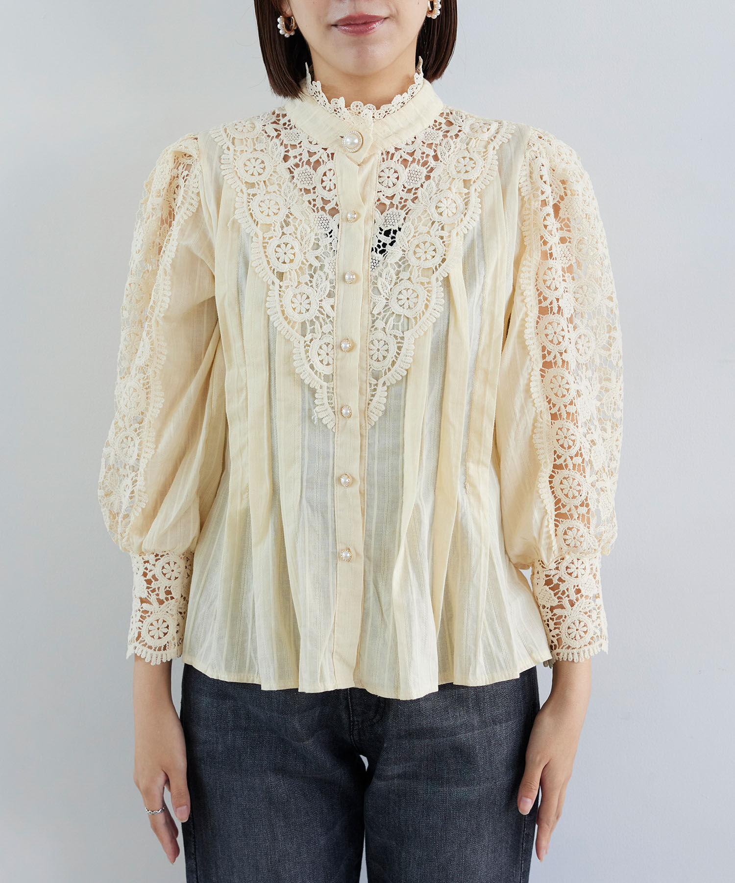 VIS「【WEB限定】ハイネックレースブラウス」|シャツ・ブラウス|