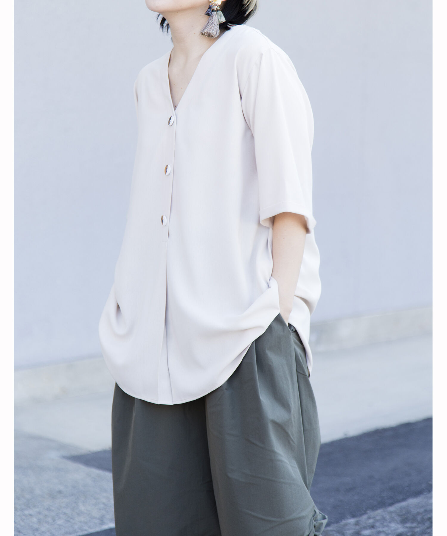  「【WEB限定アイテム】ﾊﾞｯｸﾀｯｸﾌﾞﾗｳｽ」|シャツ・ブラウス|