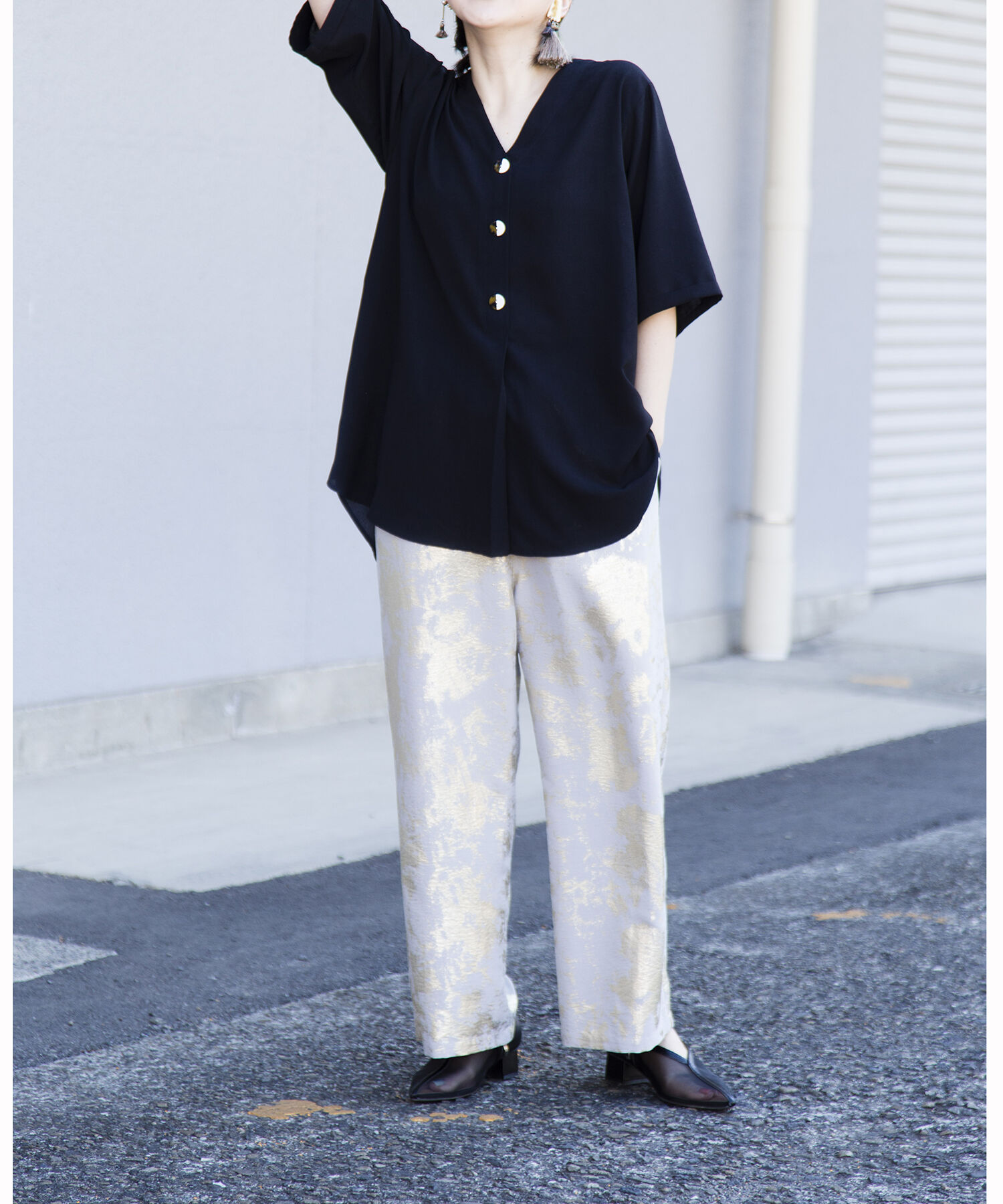  「【WEB限定アイテム】ﾊﾞｯｸﾀｯｸﾌﾞﾗｳｽ」|シャツ・ブラウス|